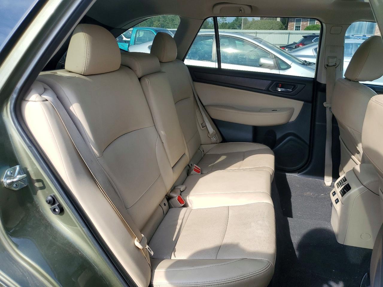 2015 Subaru Outback 3.6r Limited Green vin: 4S4BSELC9F3297875