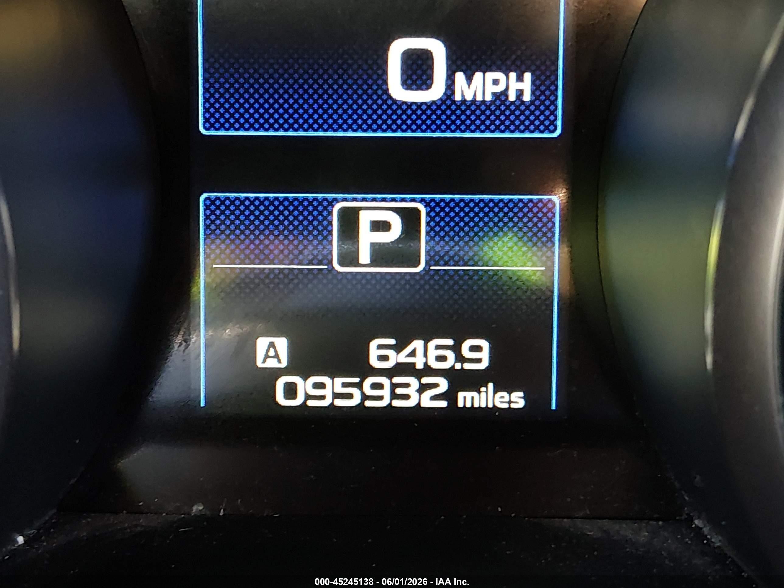 2015 Subaru Outback 3.6r Limited Silver vin: 4S4BSELCXF3213501
