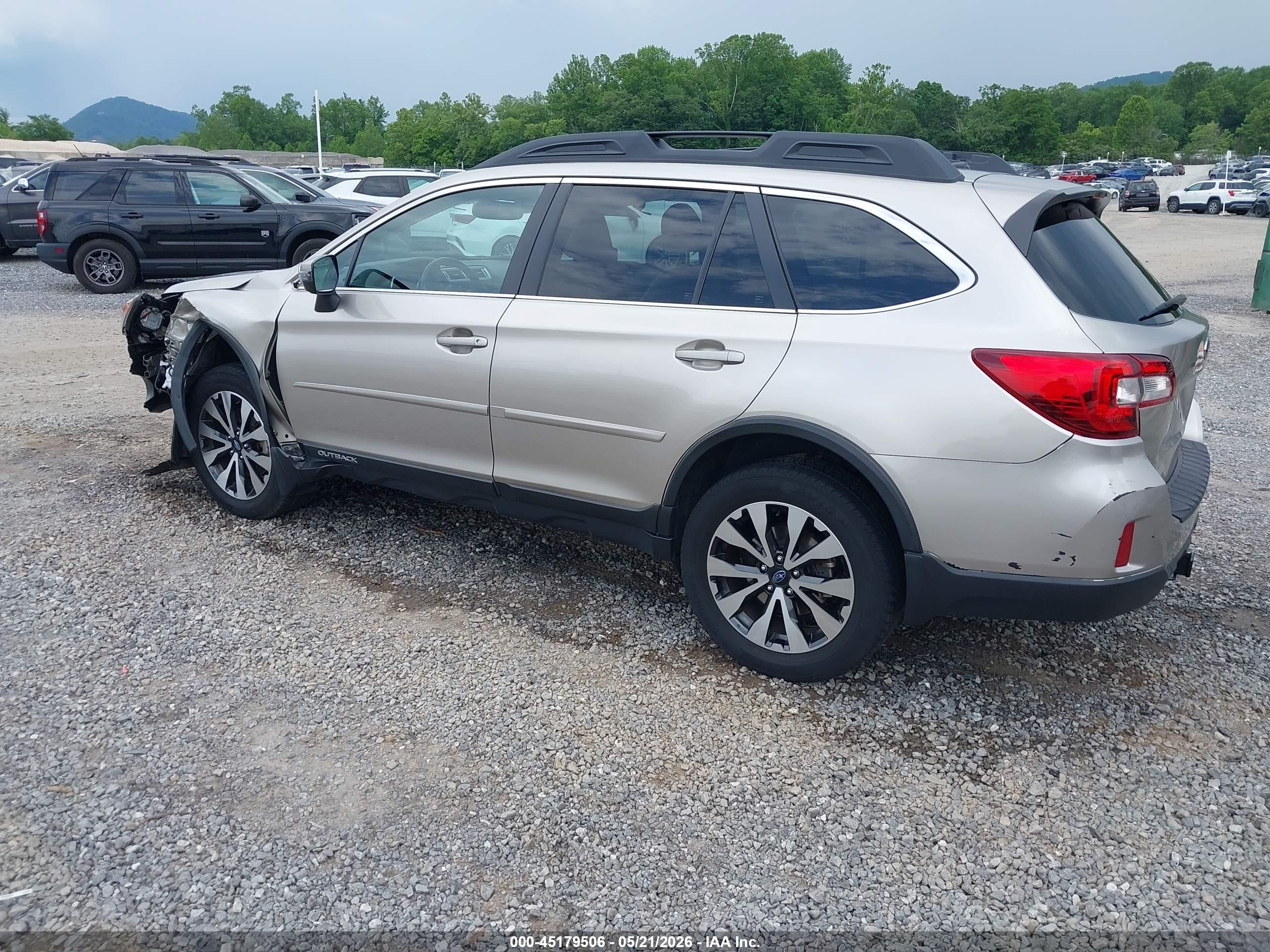 2015 Subaru Outback 3.6r Limited Beige vin: 4S4BSENC0F3339931