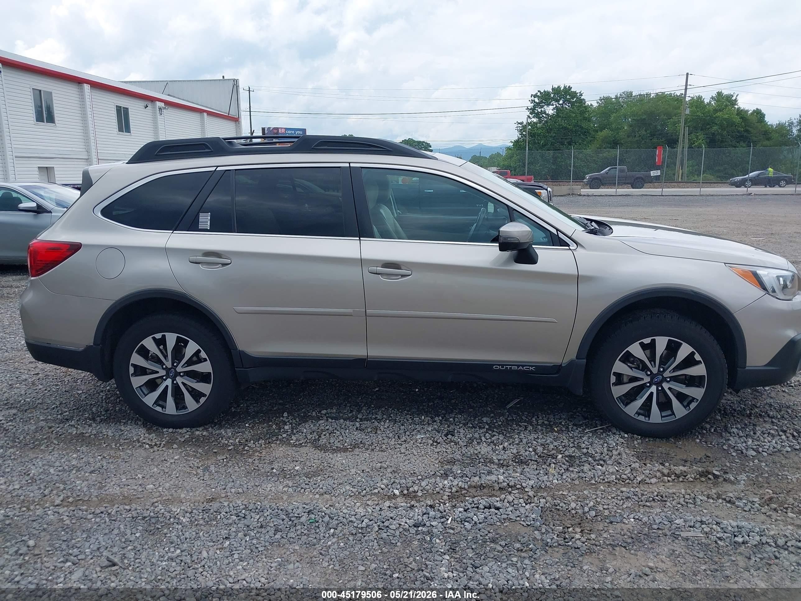 2015 Subaru Outback 3.6r Limited Beige vin: 4S4BSENC0F3339931