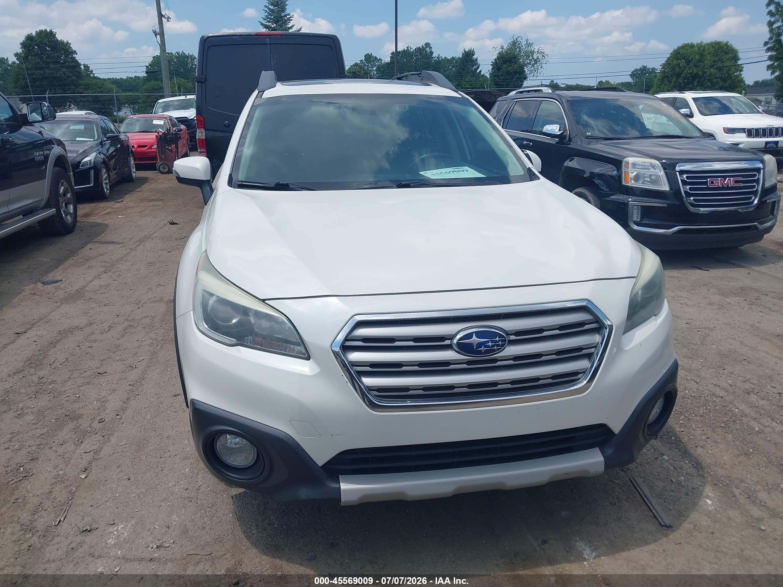 2015 Subaru Outback 3.6r Limited Белый vin: 4S4BSENC1F3278699