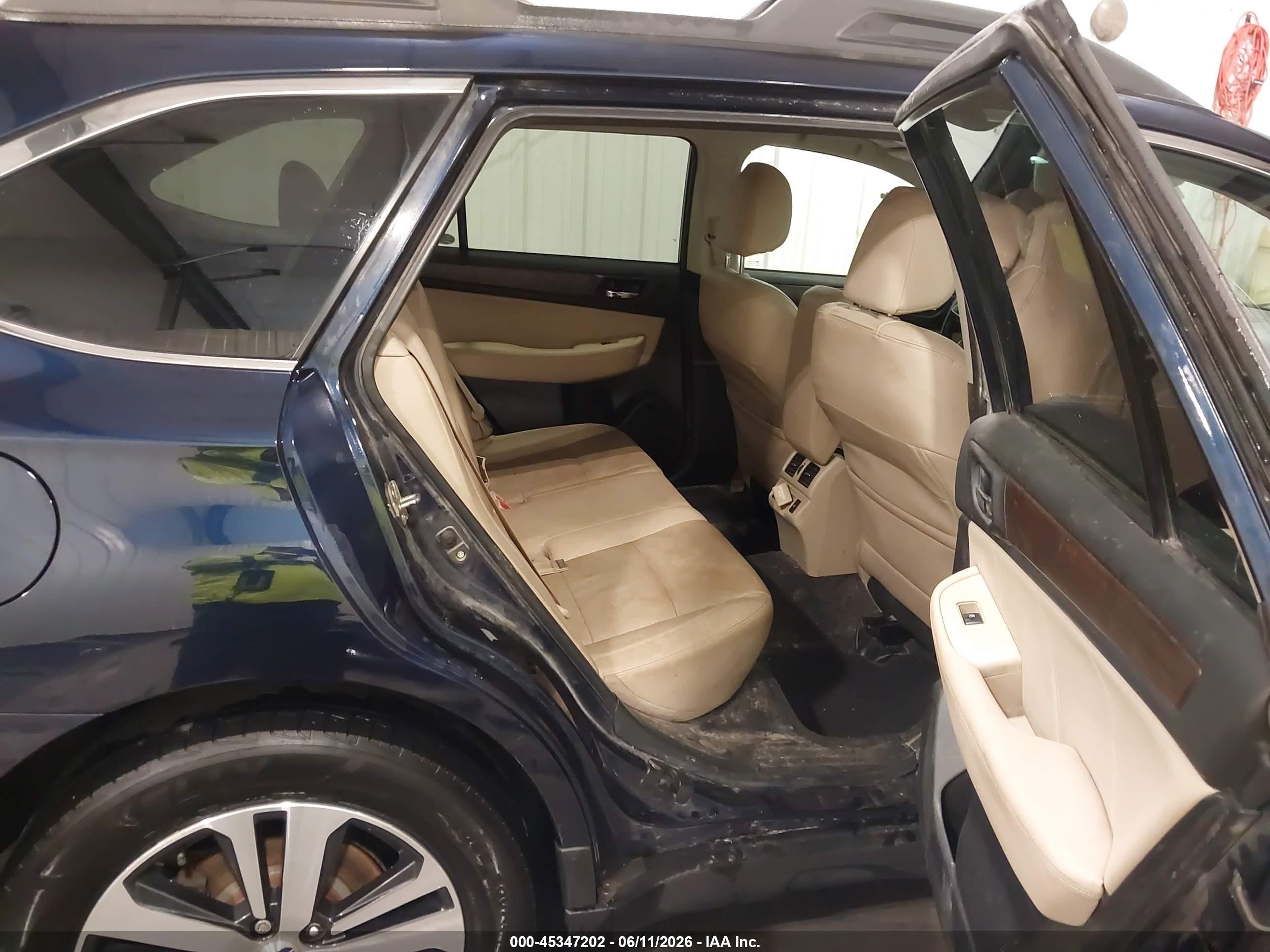 2018 Subaru Outback 3.6r Limited Blue vin: 4S4BSENC1J3261961