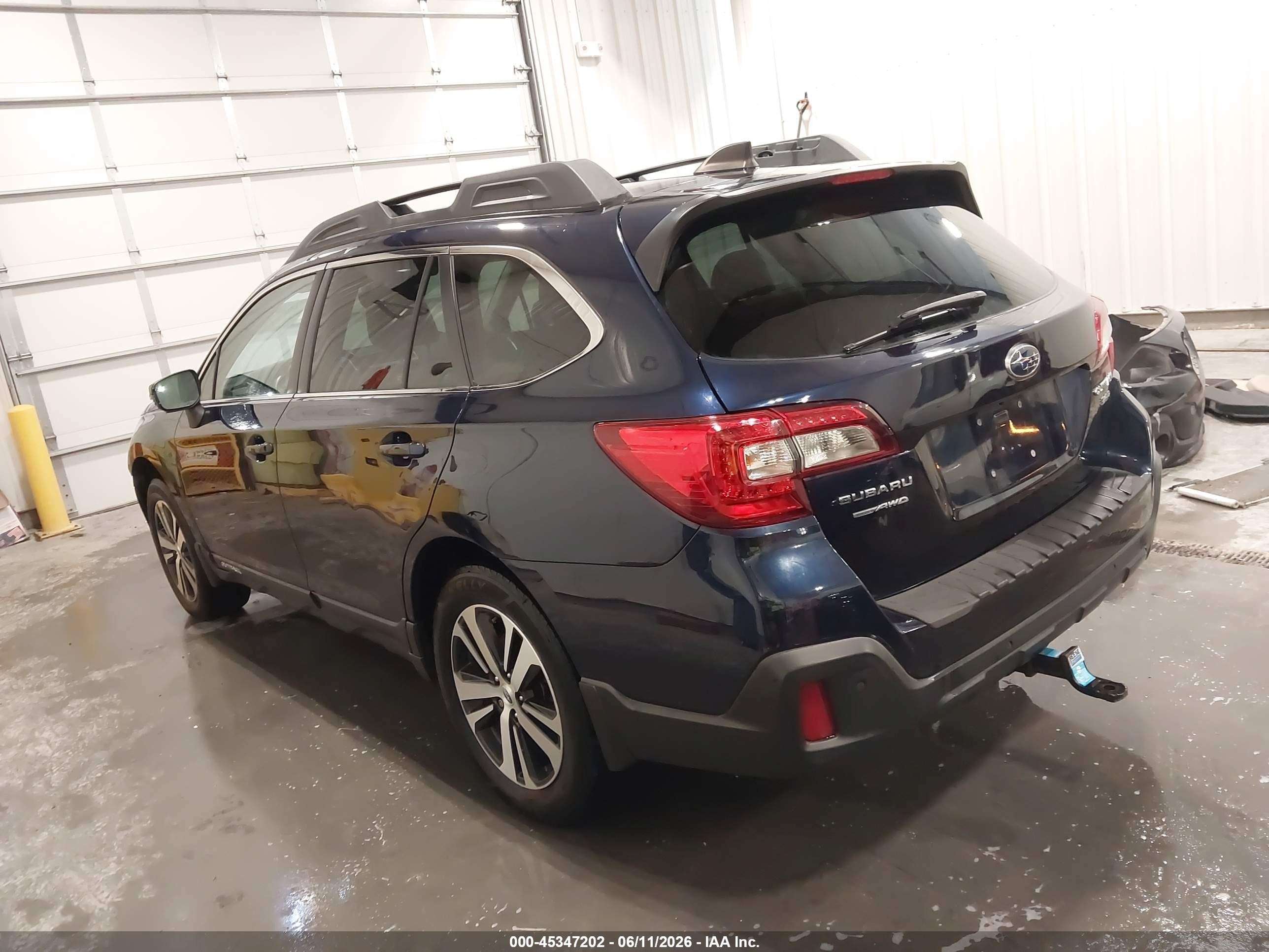 2018 Subaru Outback 3.6r Limited Blue vin: 4S4BSENC1J3261961