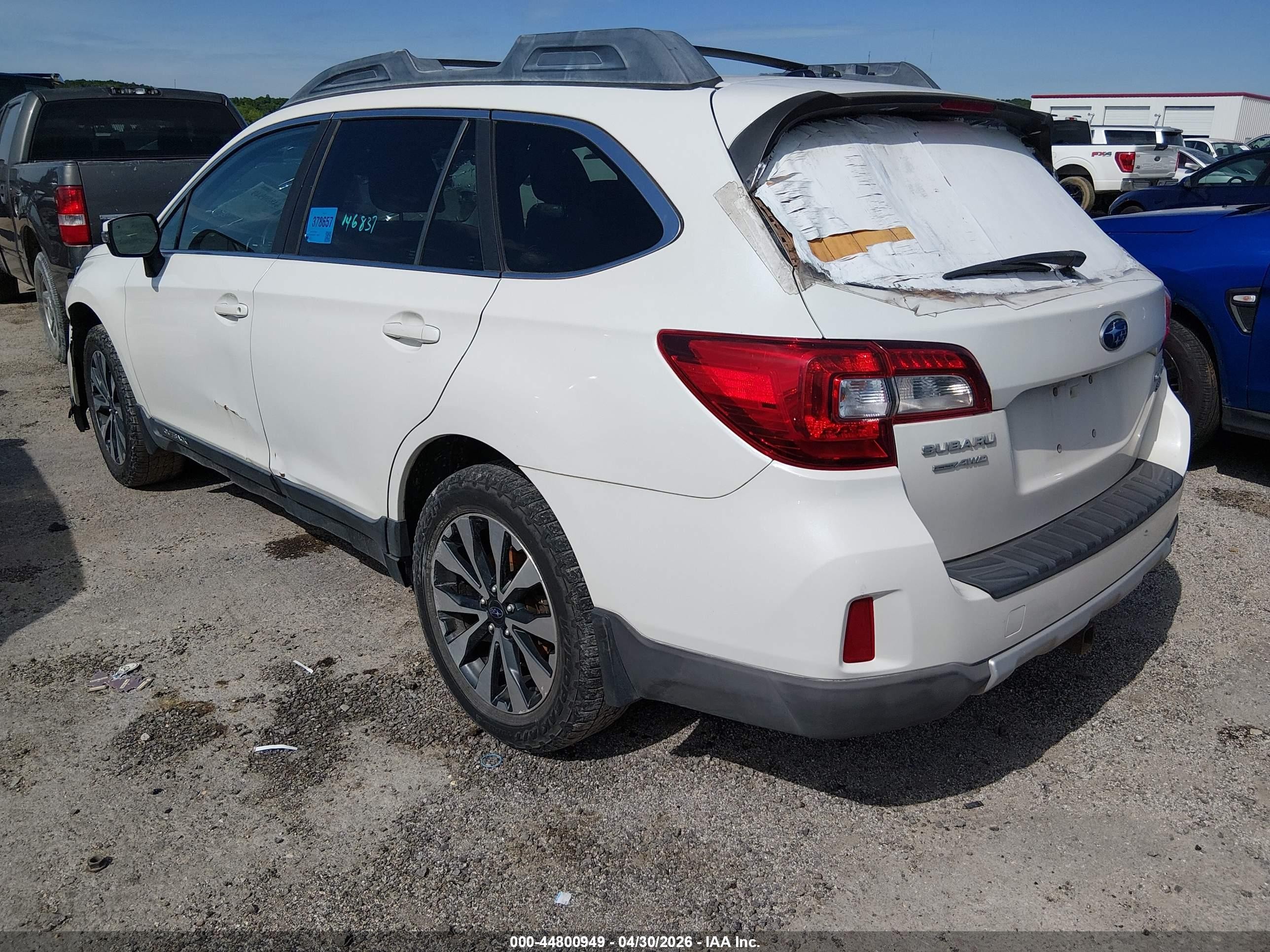 2015 Subaru Outback 3.6r Limited White vin: 4S4BSENC2F3259773