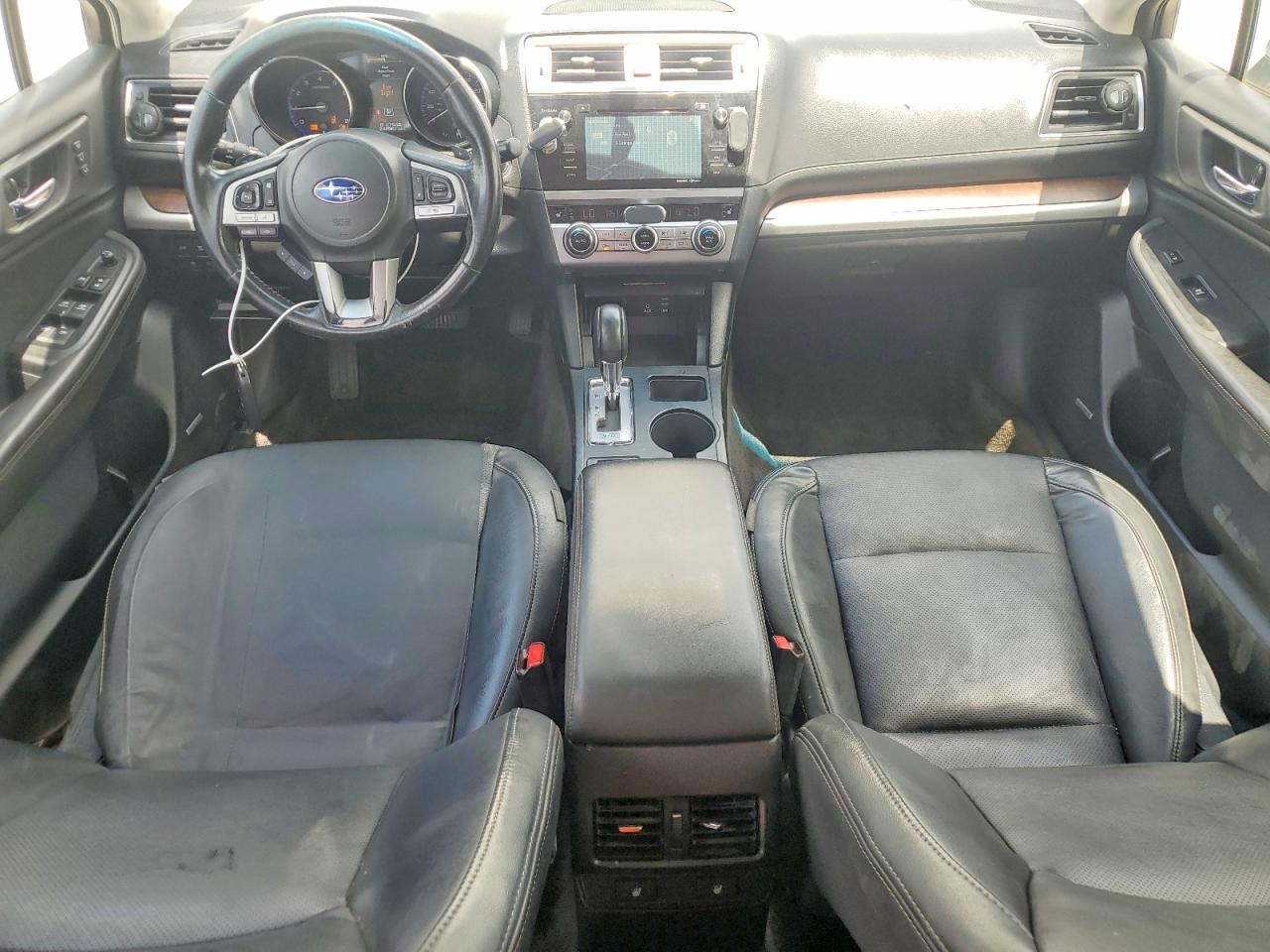 2015 Subaru Outback 3.6r Limited White vin: 4S4BSENC3F3237250