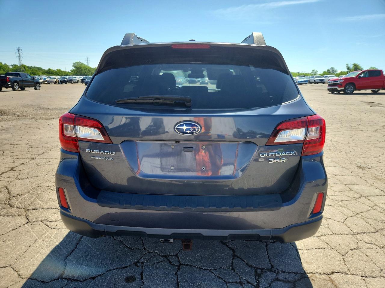 2015 Subaru Outback 3.6r Limited Gray vin: 4S4BSENC3F3330267