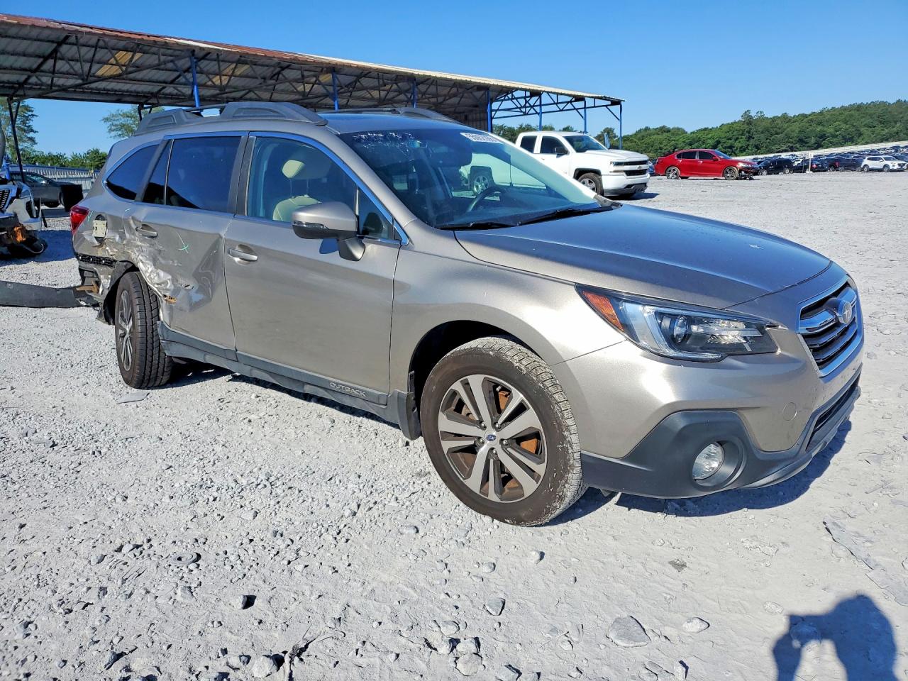 2018 Subaru Outback 3.6r Limited Silver vin: 4S4BSENC3J3343402