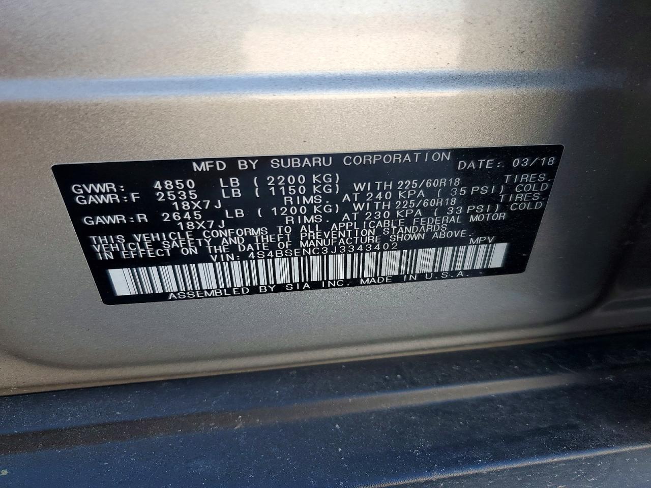 2018 Subaru Outback 3.6r Limited Silver vin: 4S4BSENC3J3343402