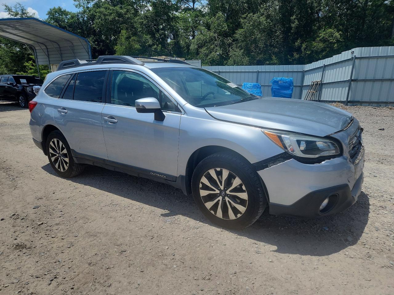 2015 Subaru Outback 3.6r Limited Silver vin: 4S4BSENC4F3348468