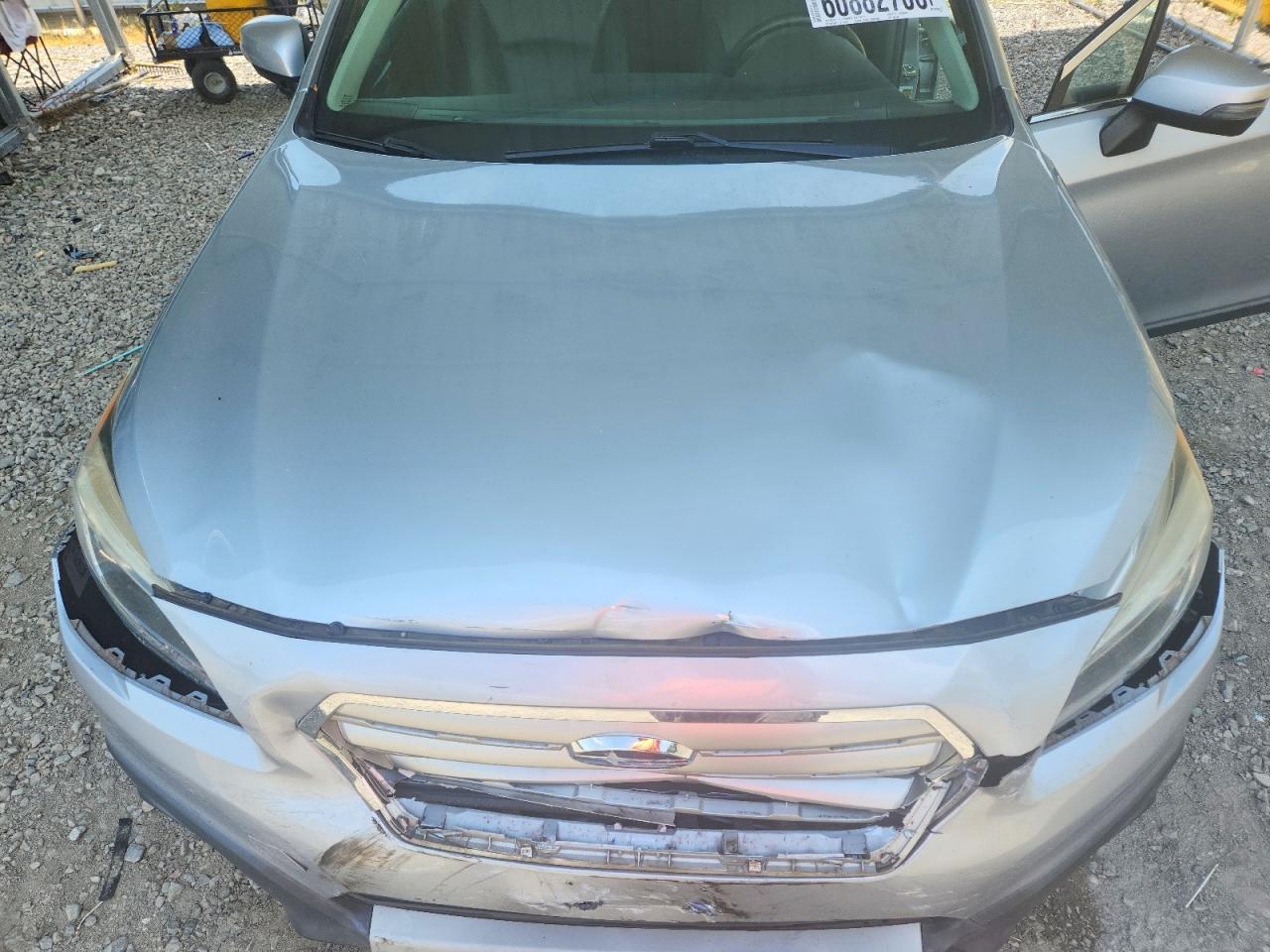 2015 Subaru Outback 3.6r Limited Silver vin: 4S4BSENC4F3348468