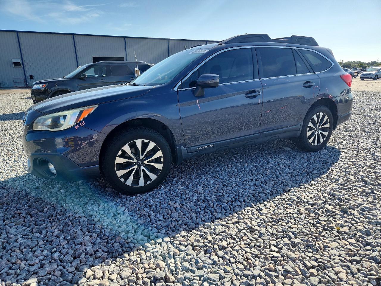 2015 Subaru Outback 3.6r Limited Gray vin: 4S4BSENC5F3230011