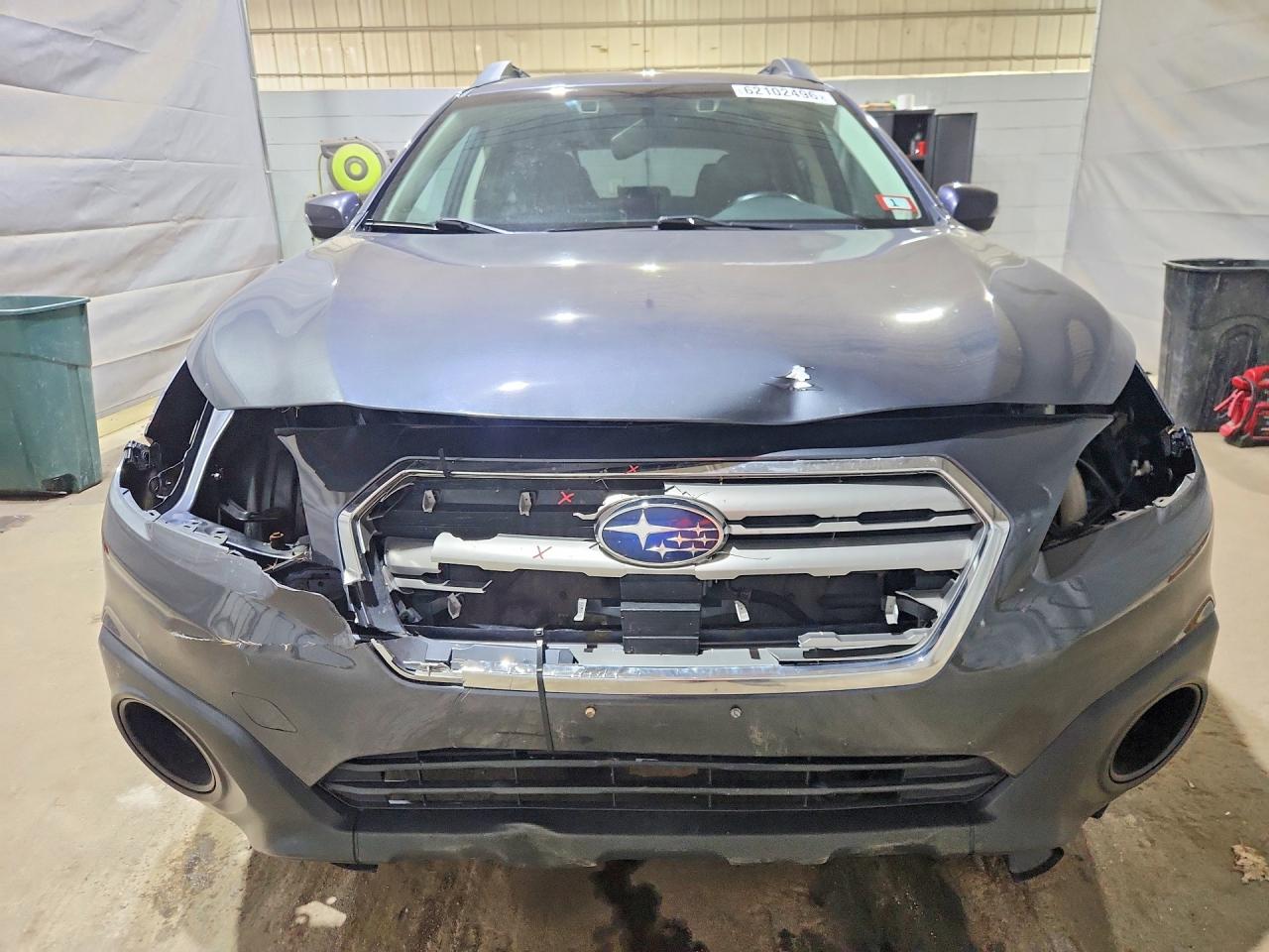 2015 Subaru Outback 3.6r Limited Charcoal vin: 4S4BSENC5F3342811
