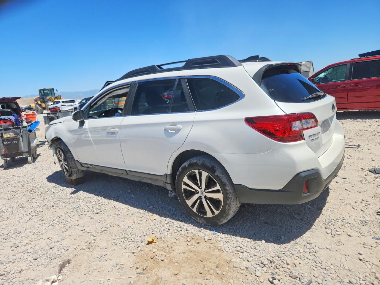 2019 Subaru Outback 3.6r Limited White vin: 4S4BSENC5K3274844