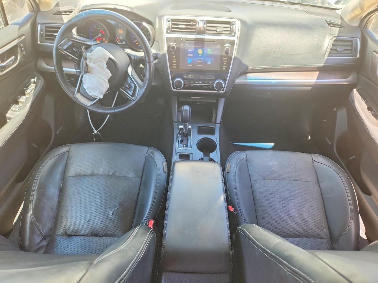 2019 Subaru Outback 3.6r Limited White vin: 4S4BSENC5K3274844