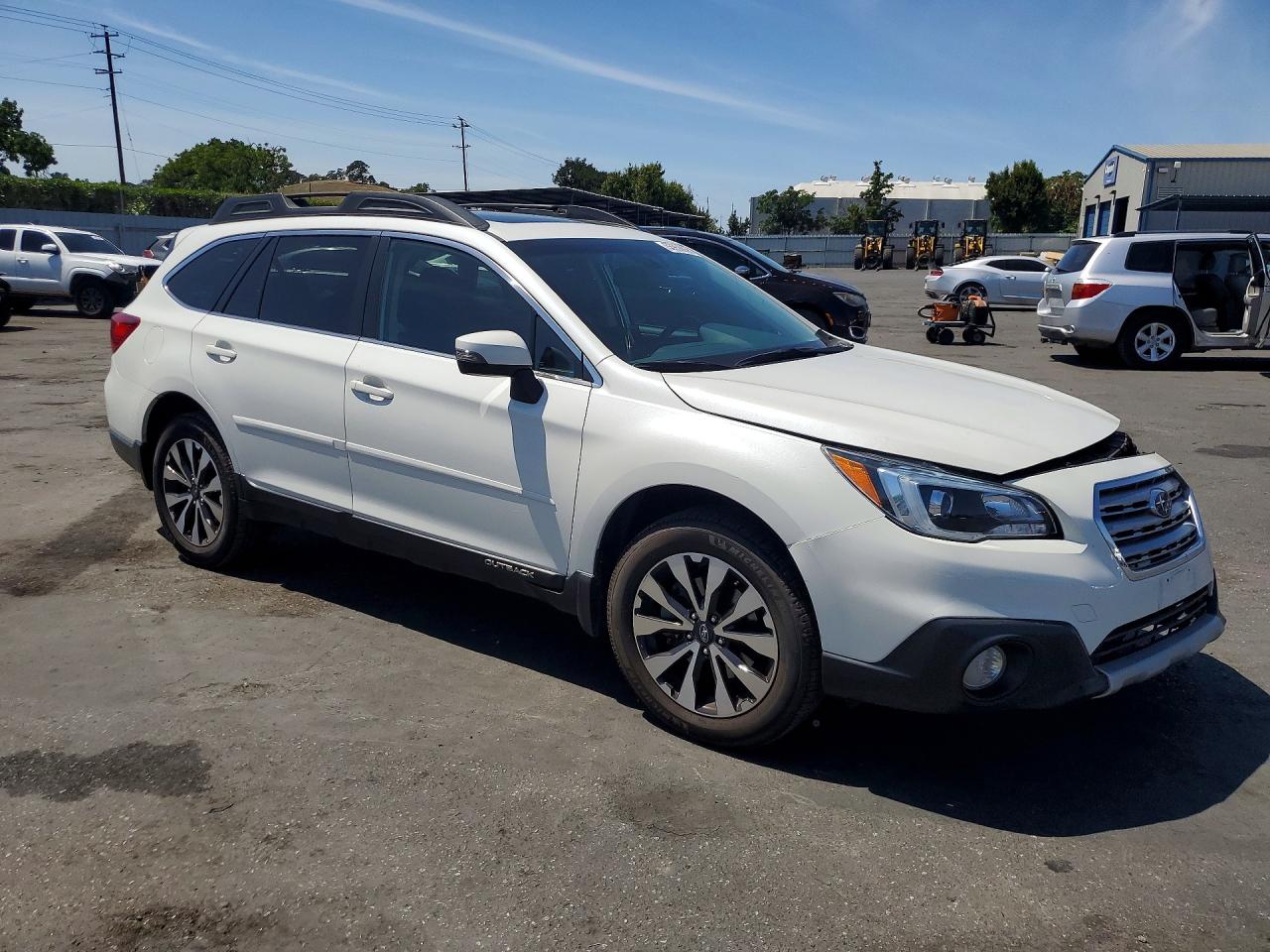 2015 Subaru Outback 3.6r Limited Белый vin: 4S4BSENC6F3303418