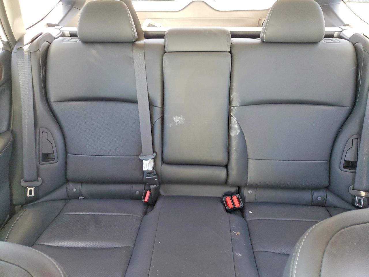 2015 Subaru Outback 3.6r Limited Белый vin: 4S4BSENC6F3303418