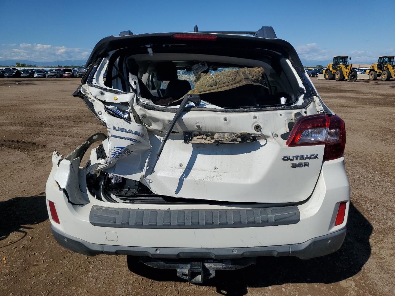 2017 Subaru Outback 3.6r Limited Белый vin: 4S4BSENC6H3404008