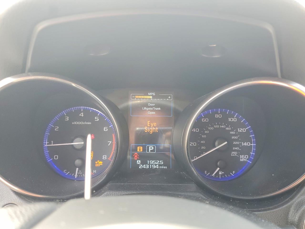 2015 Subaru Outback 3.6r Limited White vin: 4S4BSENC7F3226364