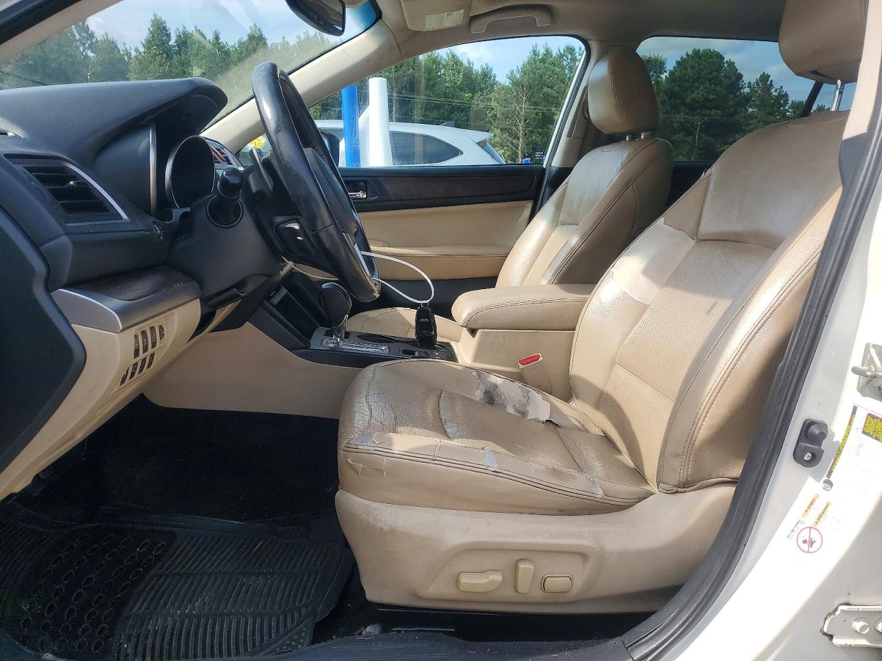 2015 Subaru Outback 3.6r Limited White vin: 4S4BSENC7F3226364