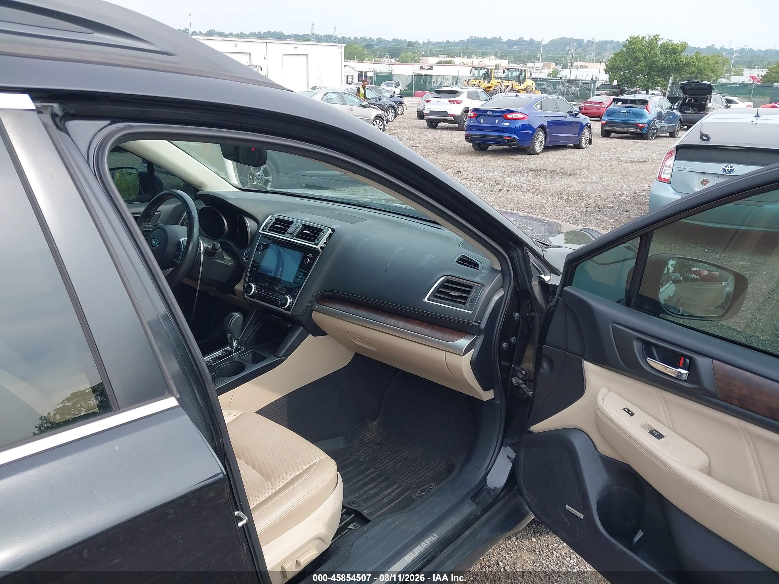 2018 Subaru Outback 3.6r Limited Черный vin: 4S4BSENC7J3308734