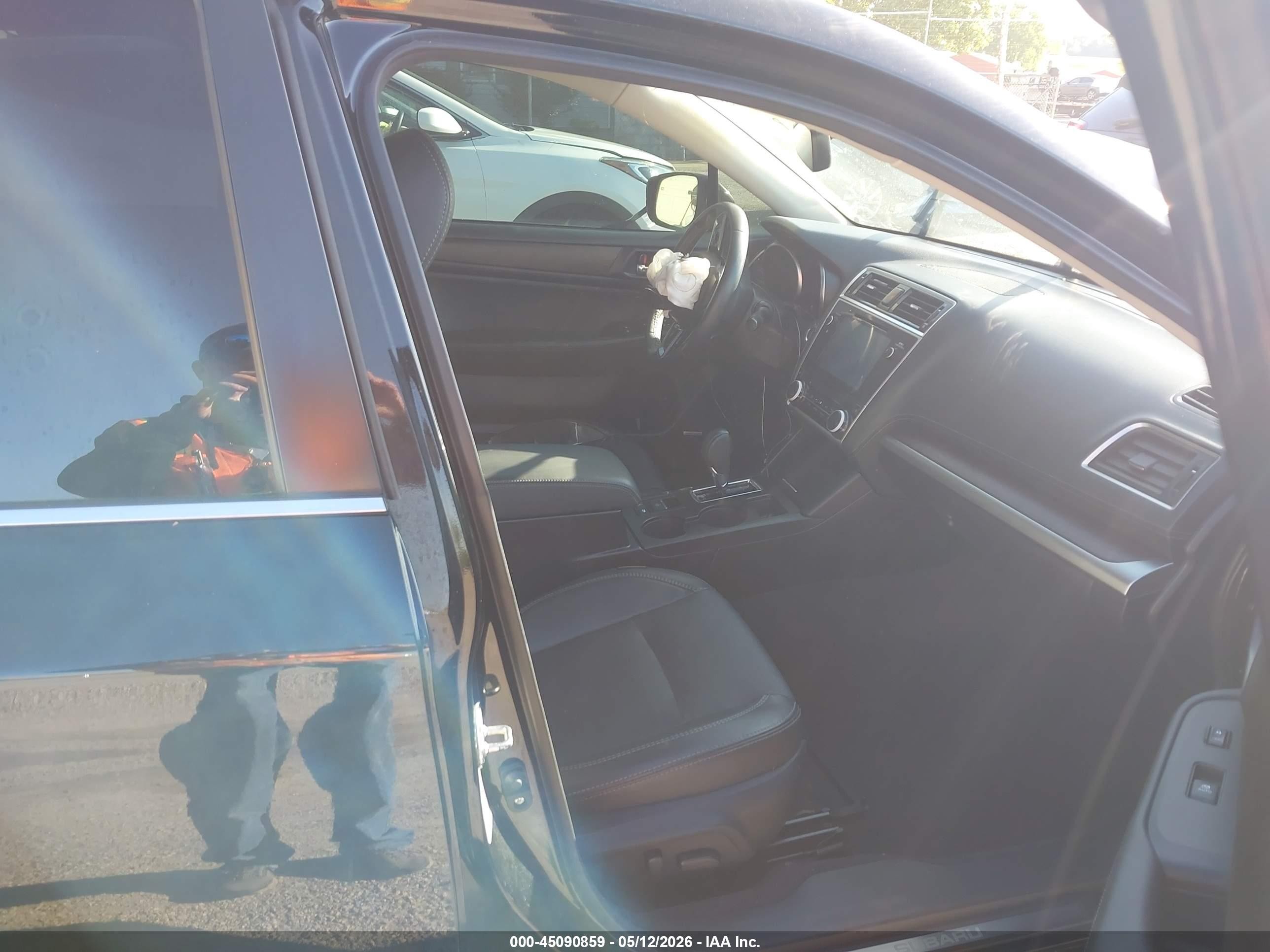 2019 Subaru Outback 3.6r Limited Black vin: 4S4BSENC7K3327737