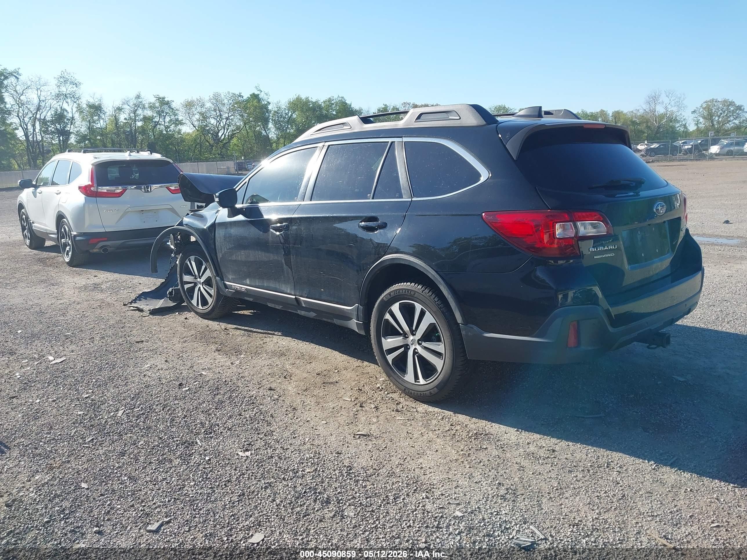 2019 Subaru Outback 3.6r Limited Black vin: 4S4BSENC7K3327737