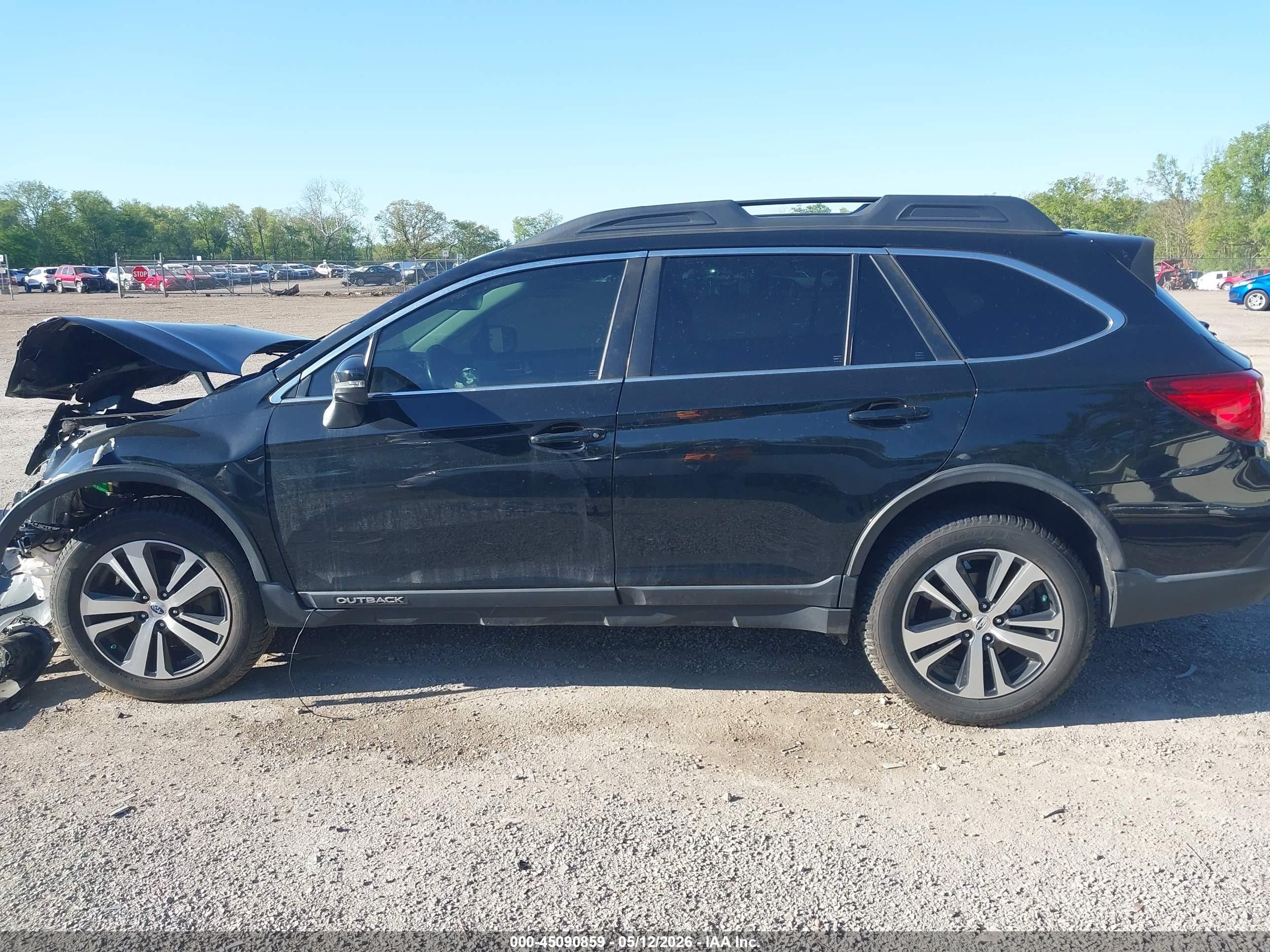 2019 Subaru Outback 3.6r Limited Black vin: 4S4BSENC7K3327737