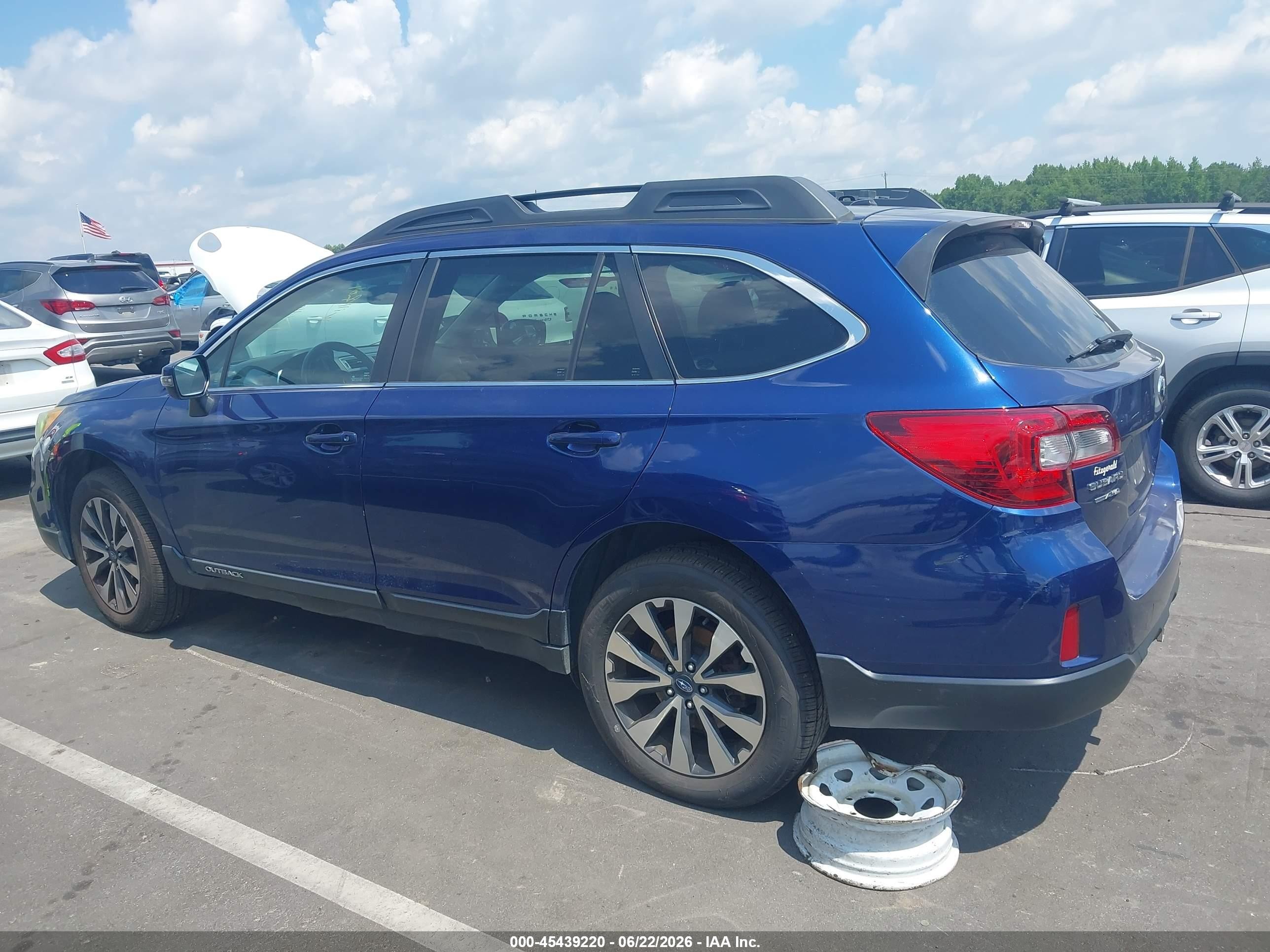 2015 Subaru Outback 3.6r Limited Blue vin: 4S4BSENC8F3223392