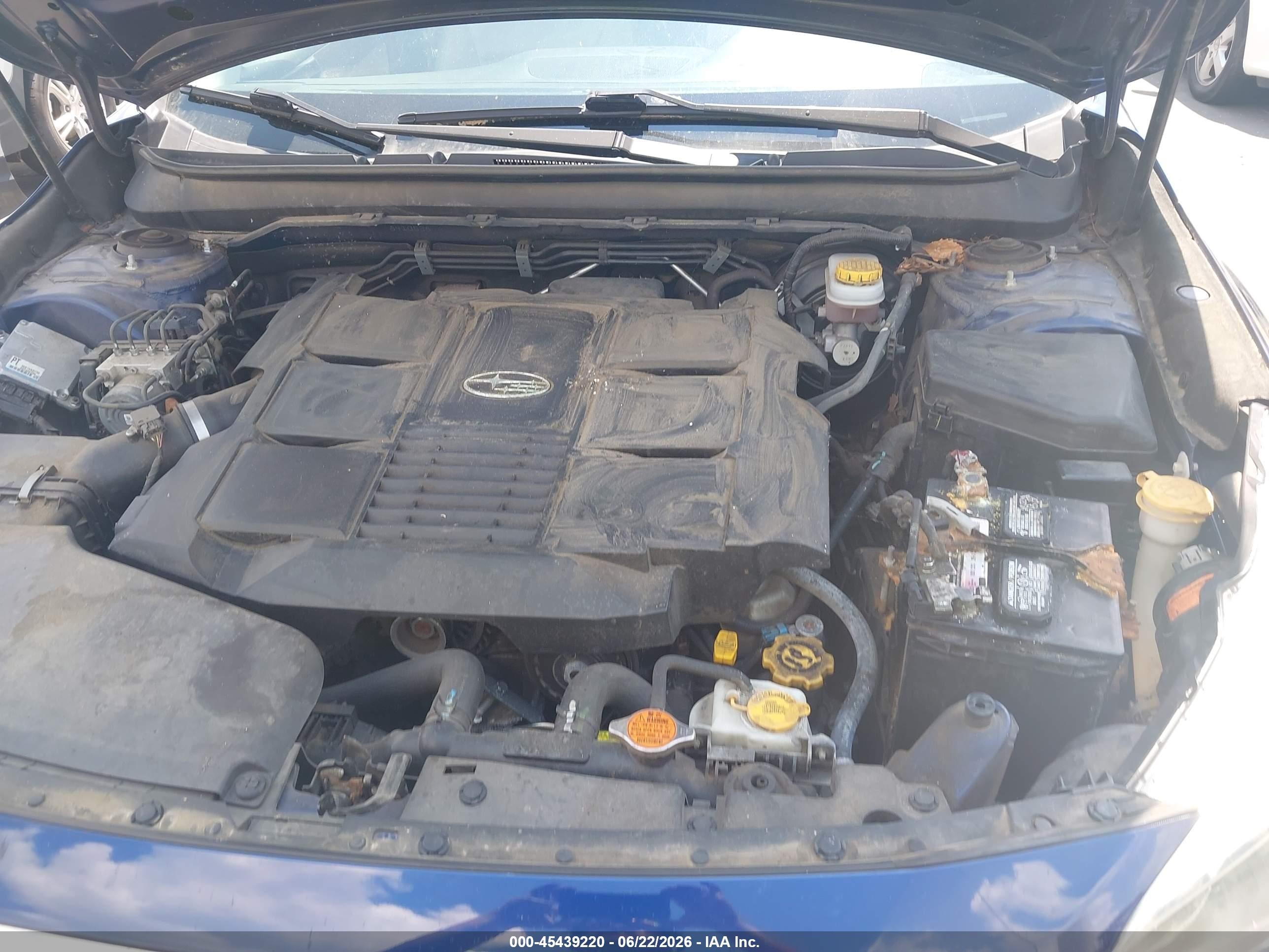 2015 Subaru Outback 3.6r Limited Blue vin: 4S4BSENC8F3223392
