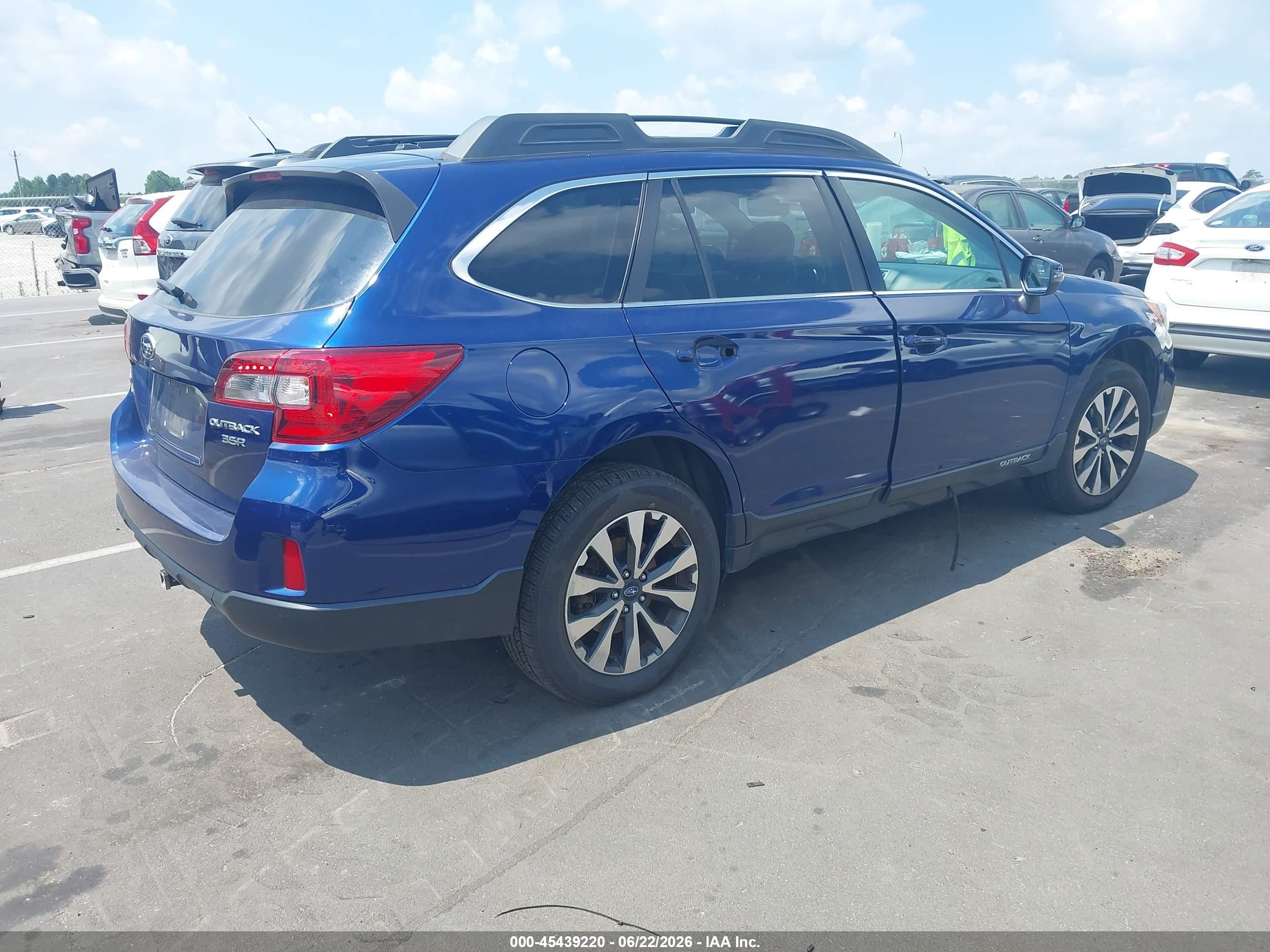 2015 Subaru Outback 3.6r Limited Blue vin: 4S4BSENC8F3223392