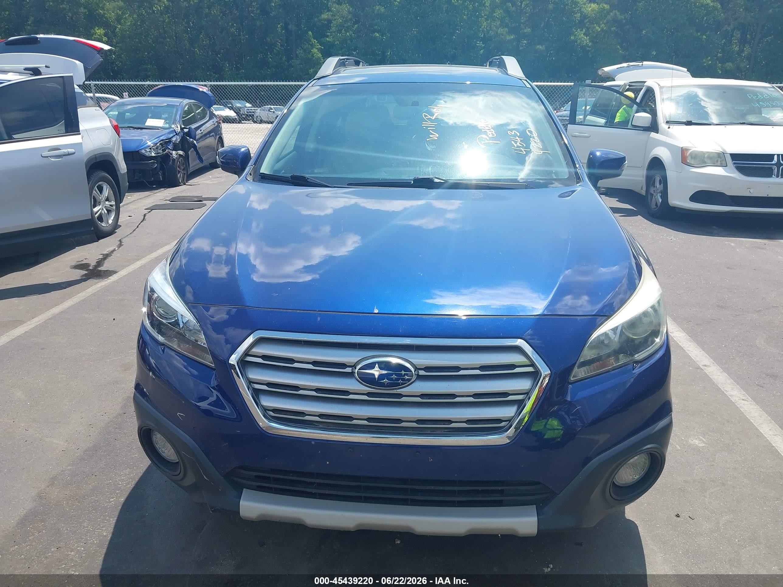 2015 Subaru Outback 3.6r Limited Blue vin: 4S4BSENC8F3223392