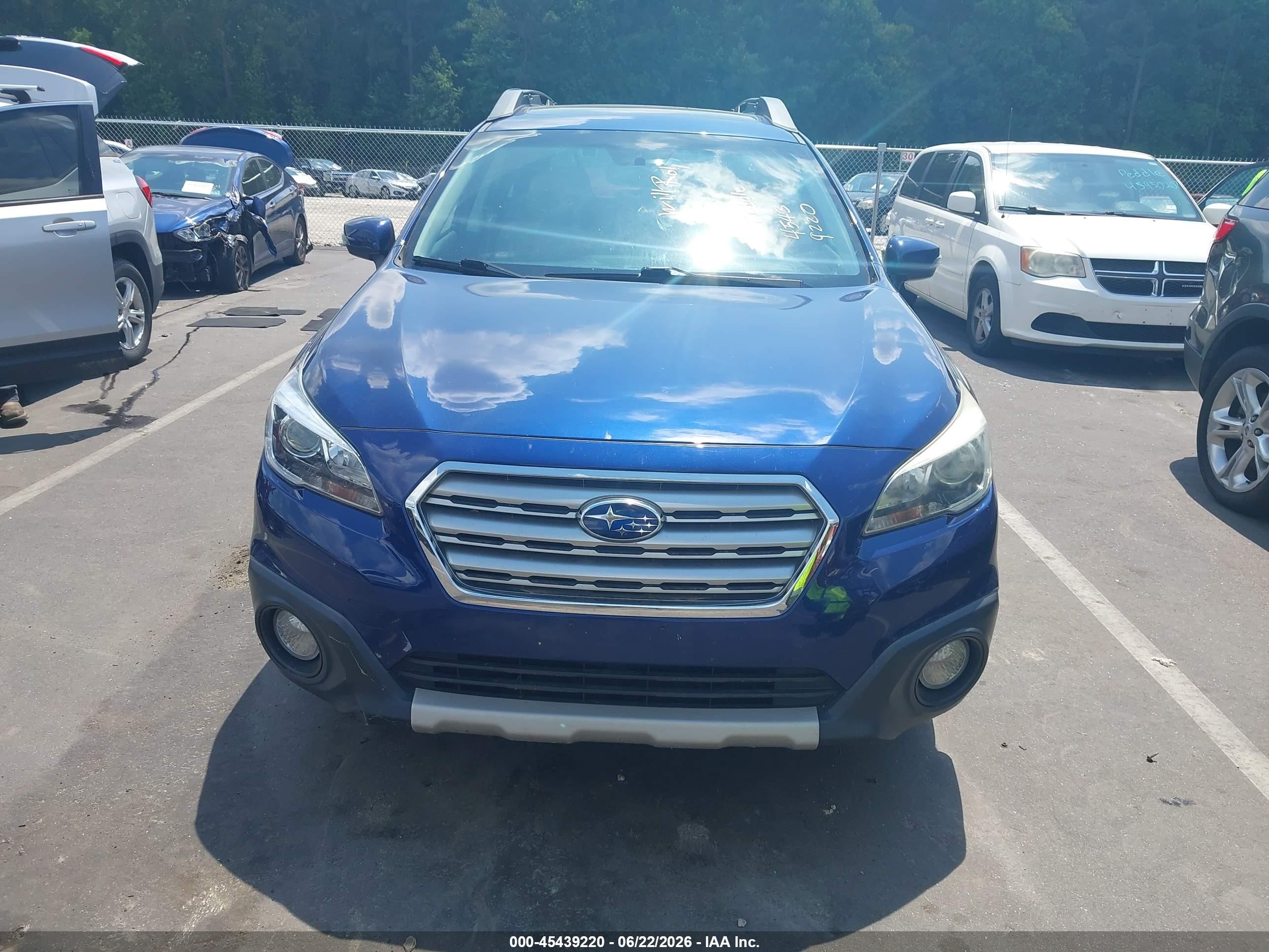 2015 Subaru Outback 3.6r Limited Blue vin: 4S4BSENC8F3223392