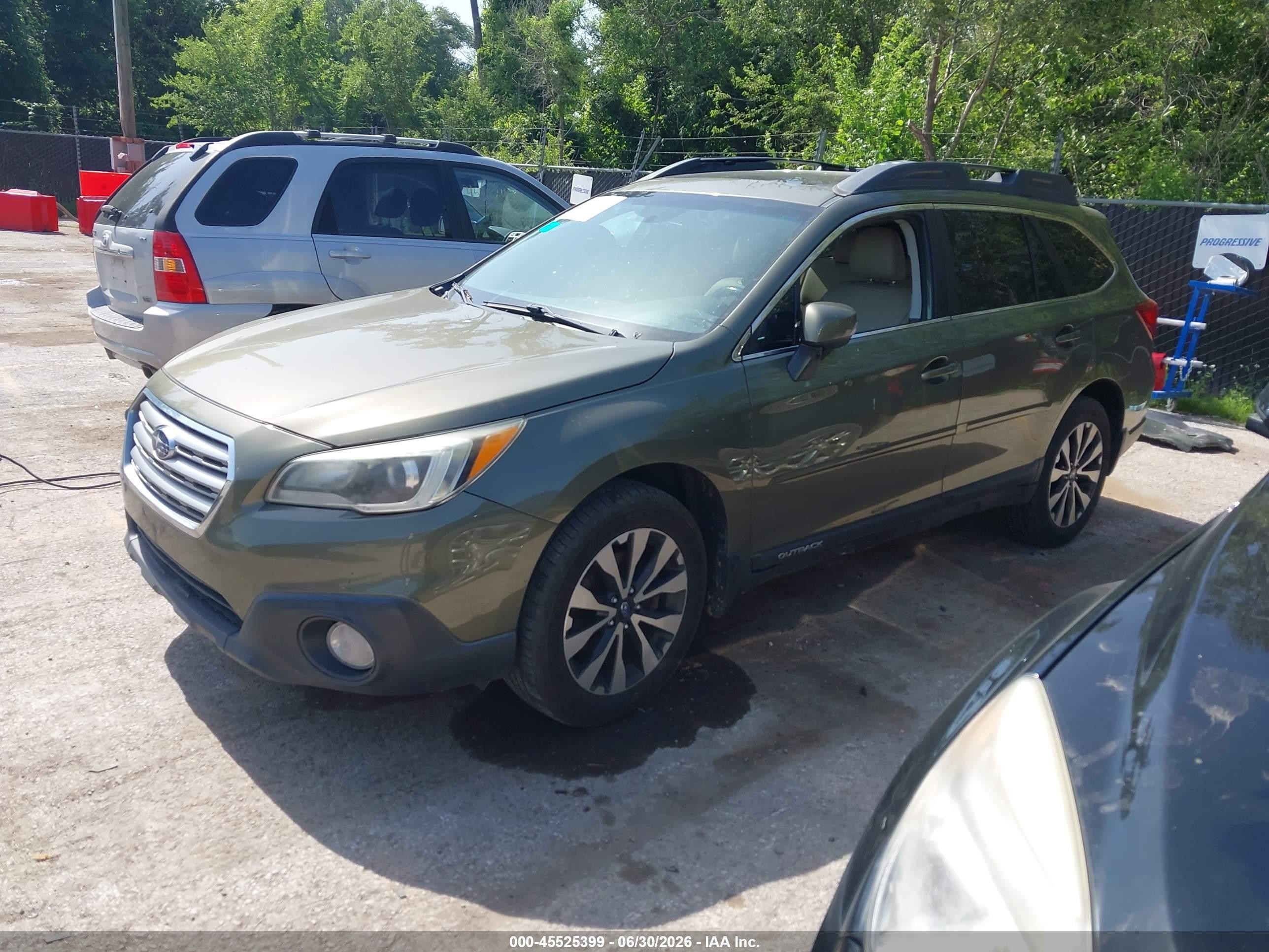 2015 Subaru Outback 3.6r Limited Green vin: 4S4BSENC8F3263522