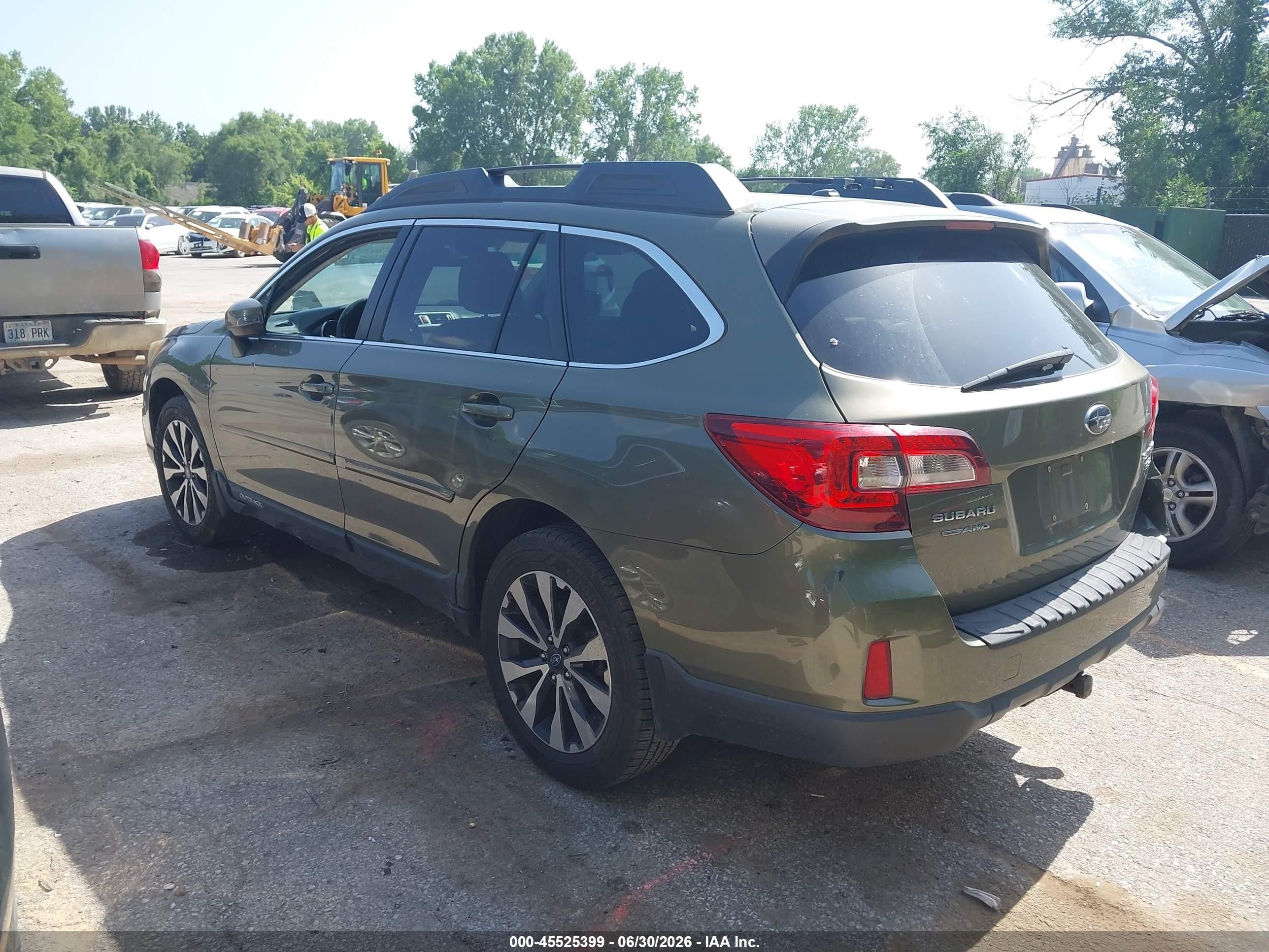 2015 Subaru Outback 3.6r Limited Green vin: 4S4BSENC8F3263522