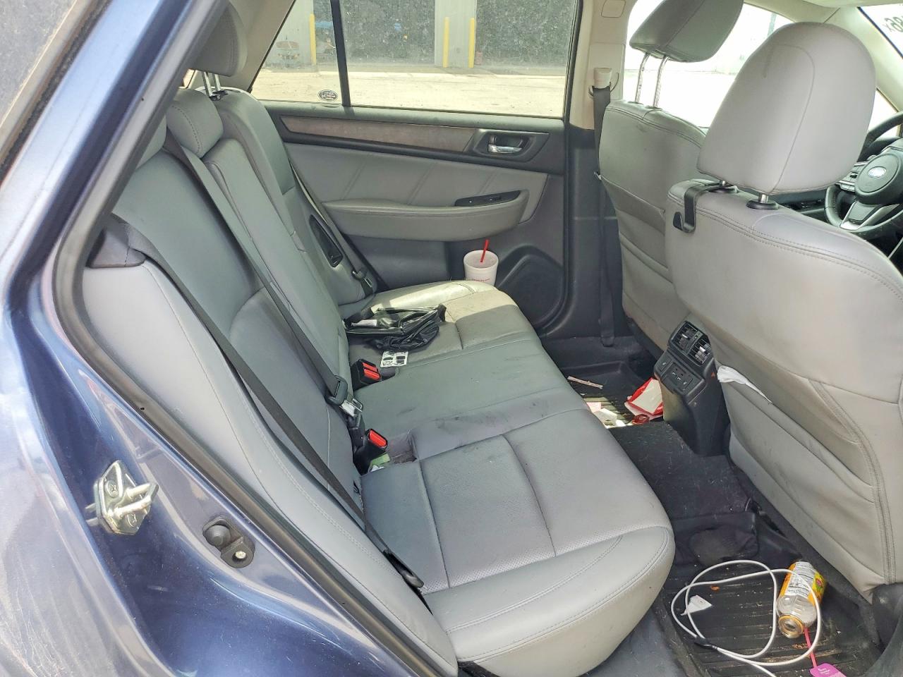 2018 Subaru Outback 3.6r Limited Blue vin: 4S4BSENC8J3367971