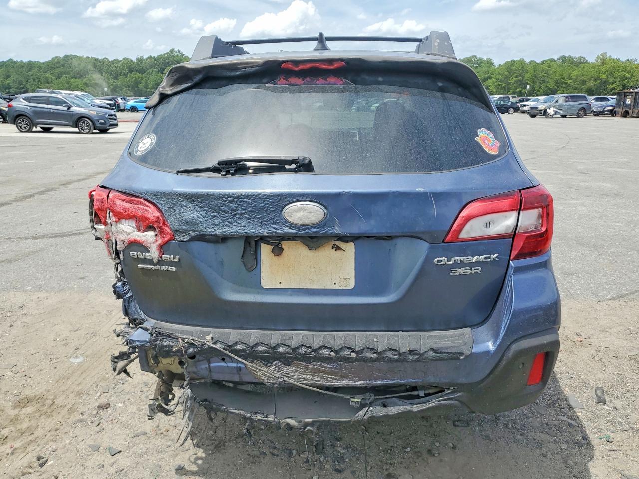 2018 Subaru Outback 3.6r Limited Blue vin: 4S4BSENC8J3367971