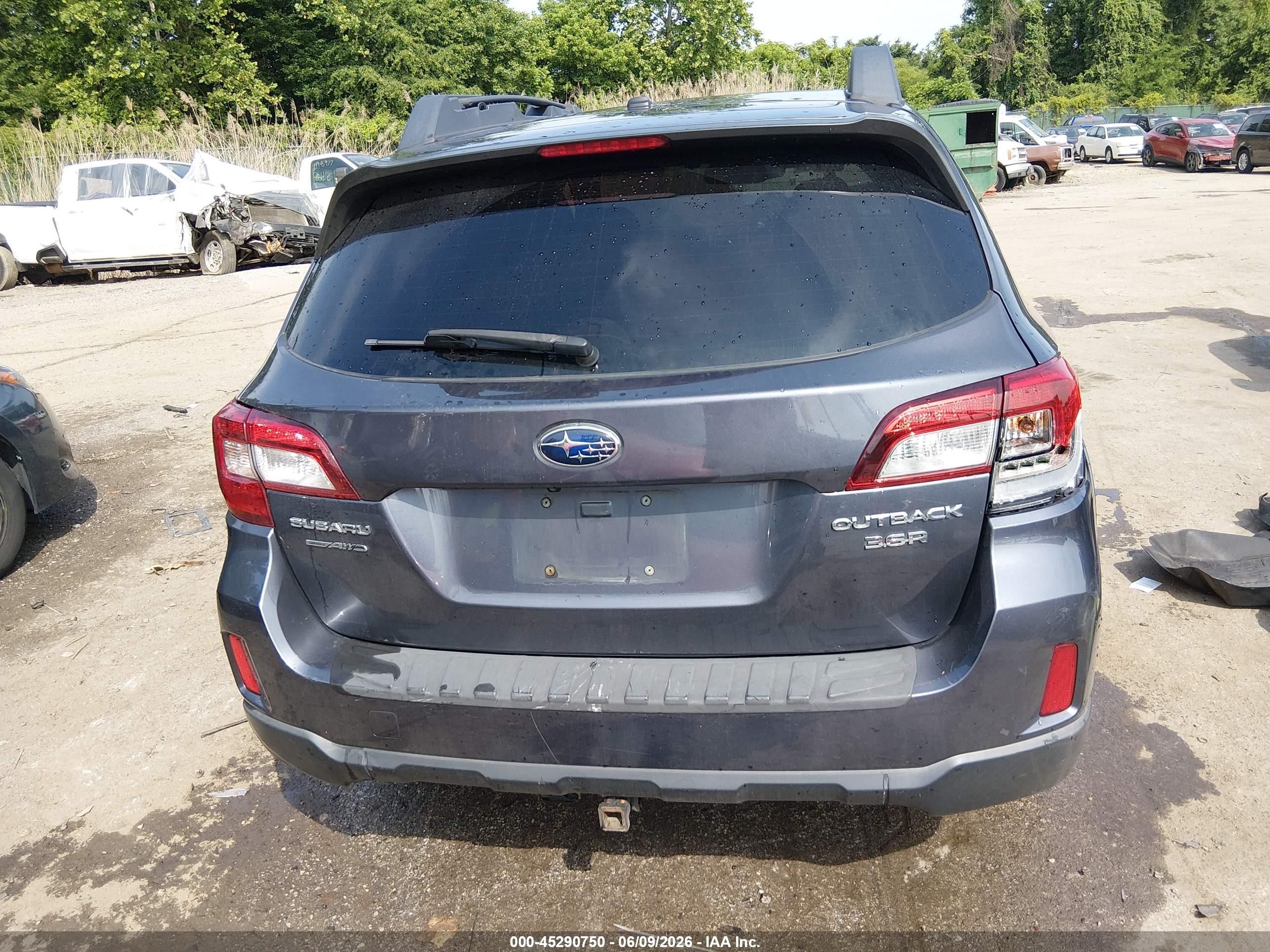 2015 Subaru Outback 3.6r Limited vin: 4S4BSENC9F3284282
