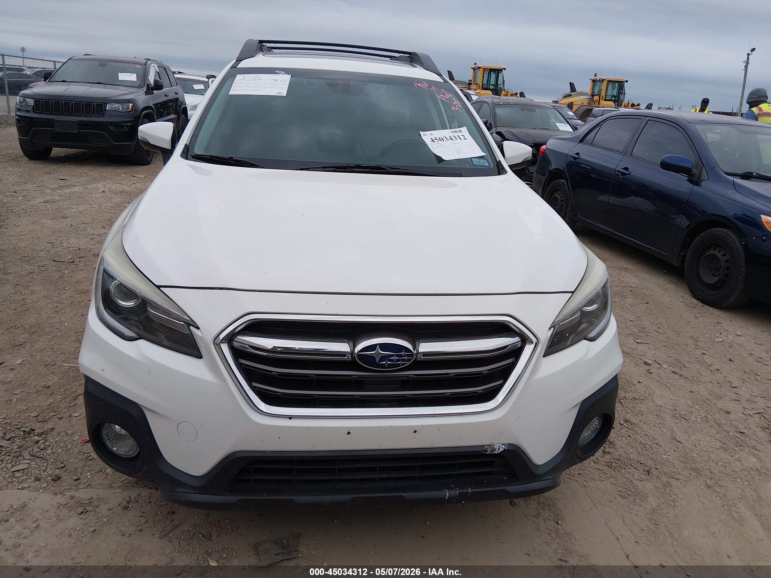 2018 Subaru Outback 3.6r Limited White vin: 4S4BSENC9J3249802