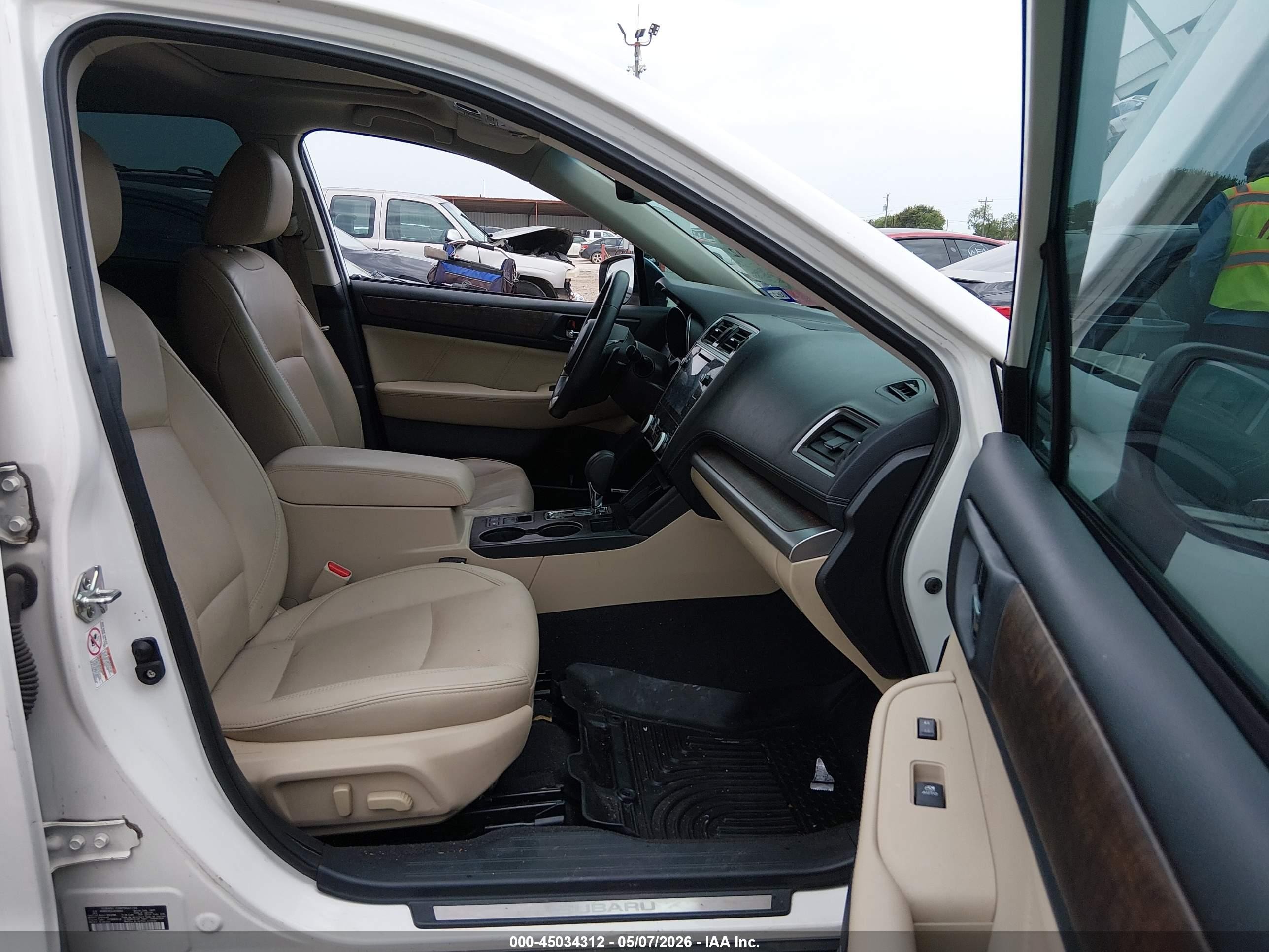 2018 Subaru Outback 3.6r Limited White vin: 4S4BSENC9J3249802