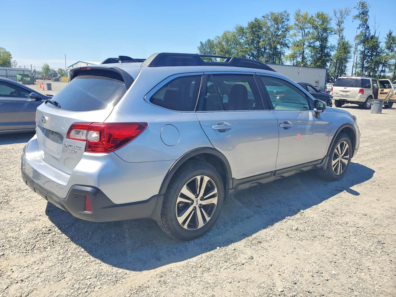 2019 Subaru Outback 3.6r Limited Silver vin: 4S4BSENC9K3317730