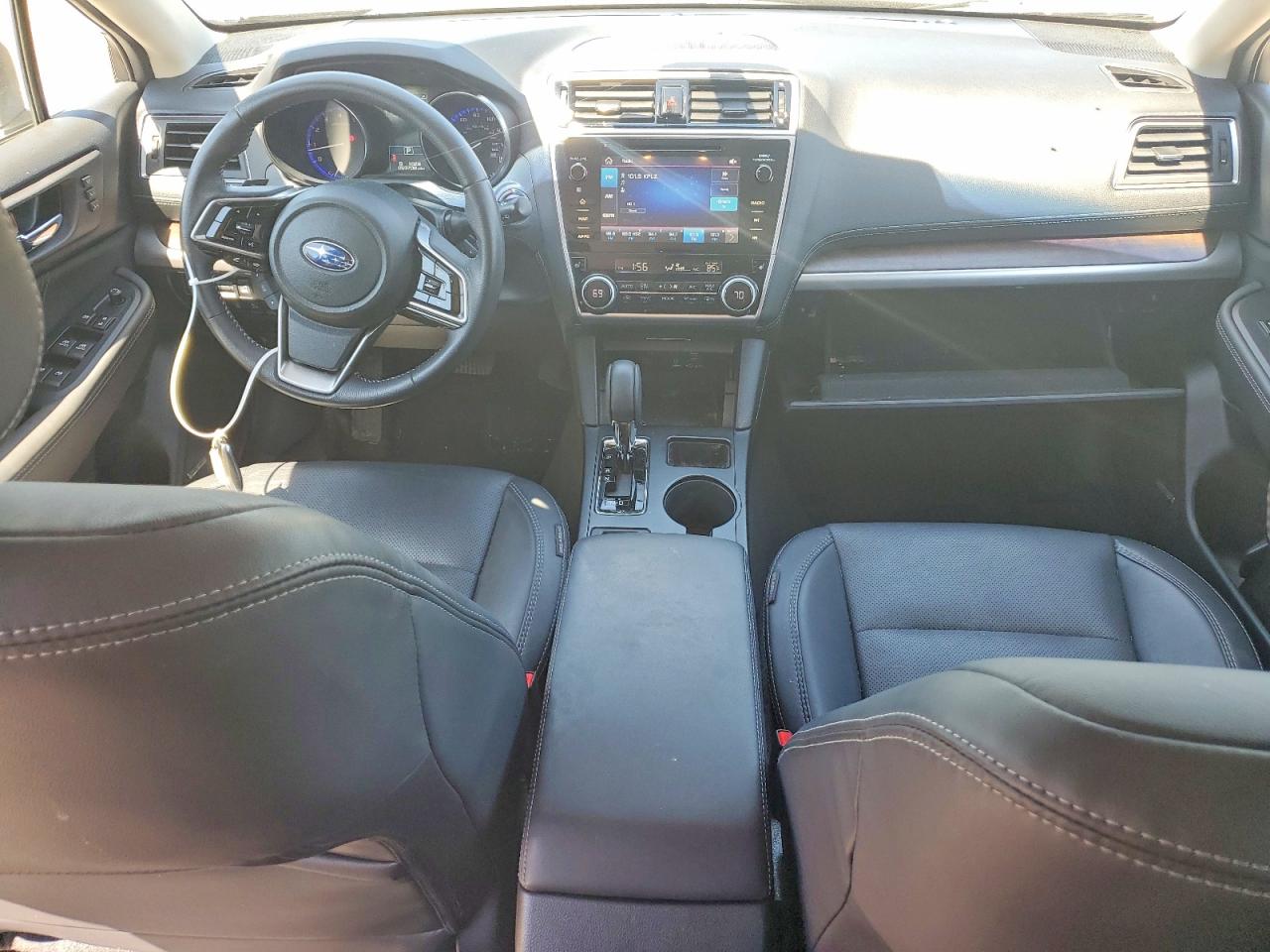 2019 Subaru Outback 3.6r Limited Silver vin: 4S4BSENC9K3317730