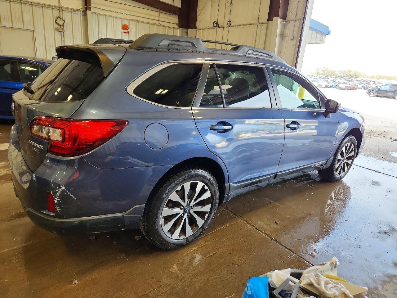 2015 Subaru Outback 3.6r Limited Blue vin: 4S4BSENCXF3225144