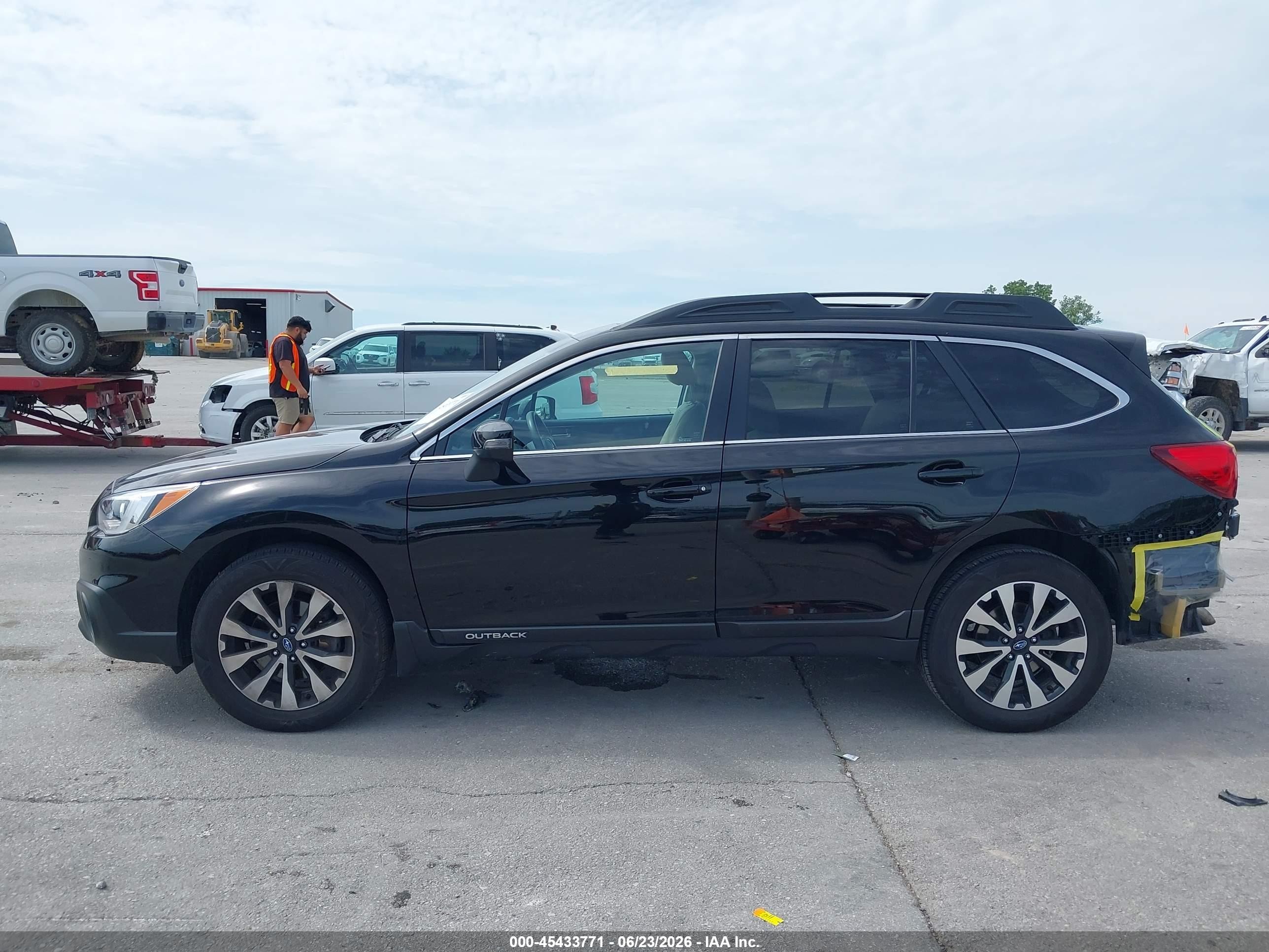 2015 Subaru Outback 3.6r Limited Черный vin: 4S4BSENCXF3287515