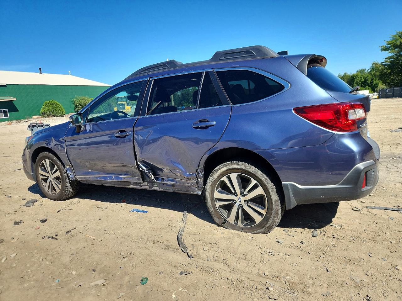 2018 Subaru Outback 3.6r Limited Blue vin: 4S4BSENCXJ3358012