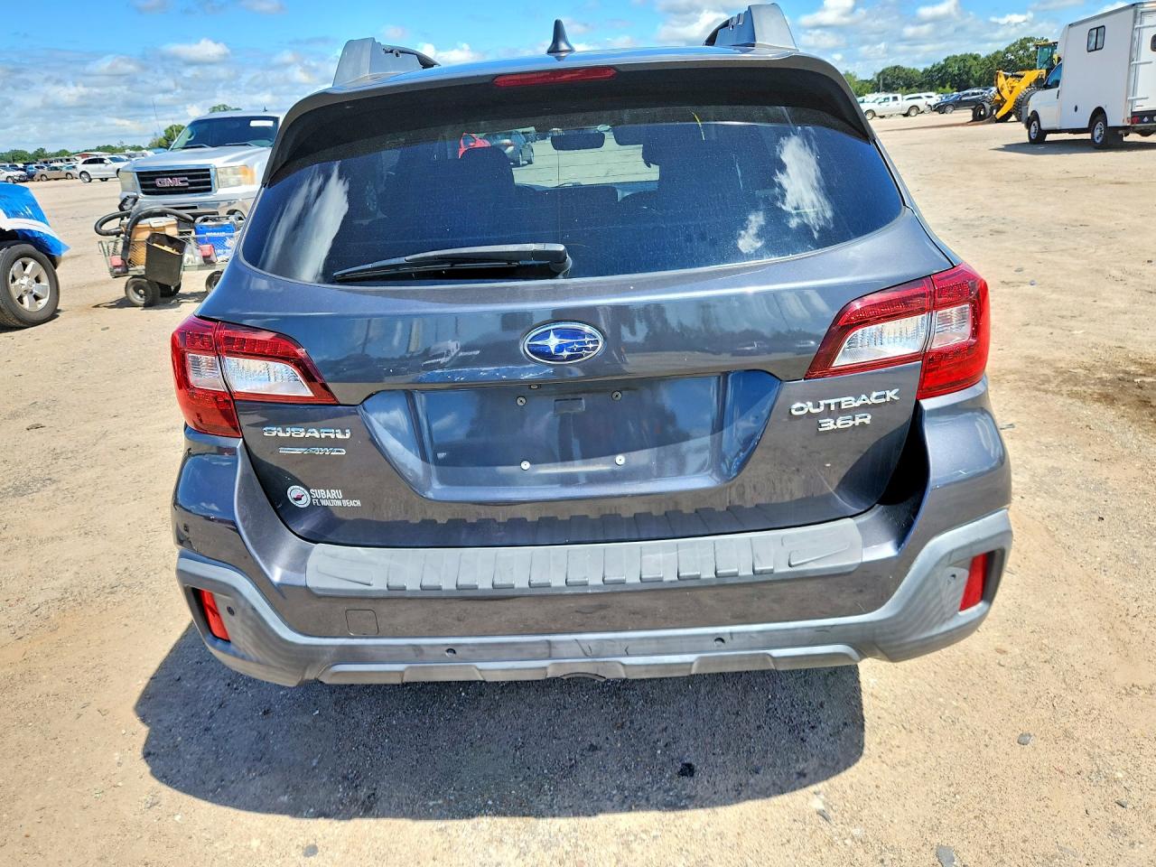 2018 Subaru Outback 3.6r Limited Charcoal vin: 4S4BSENCXJ3383301