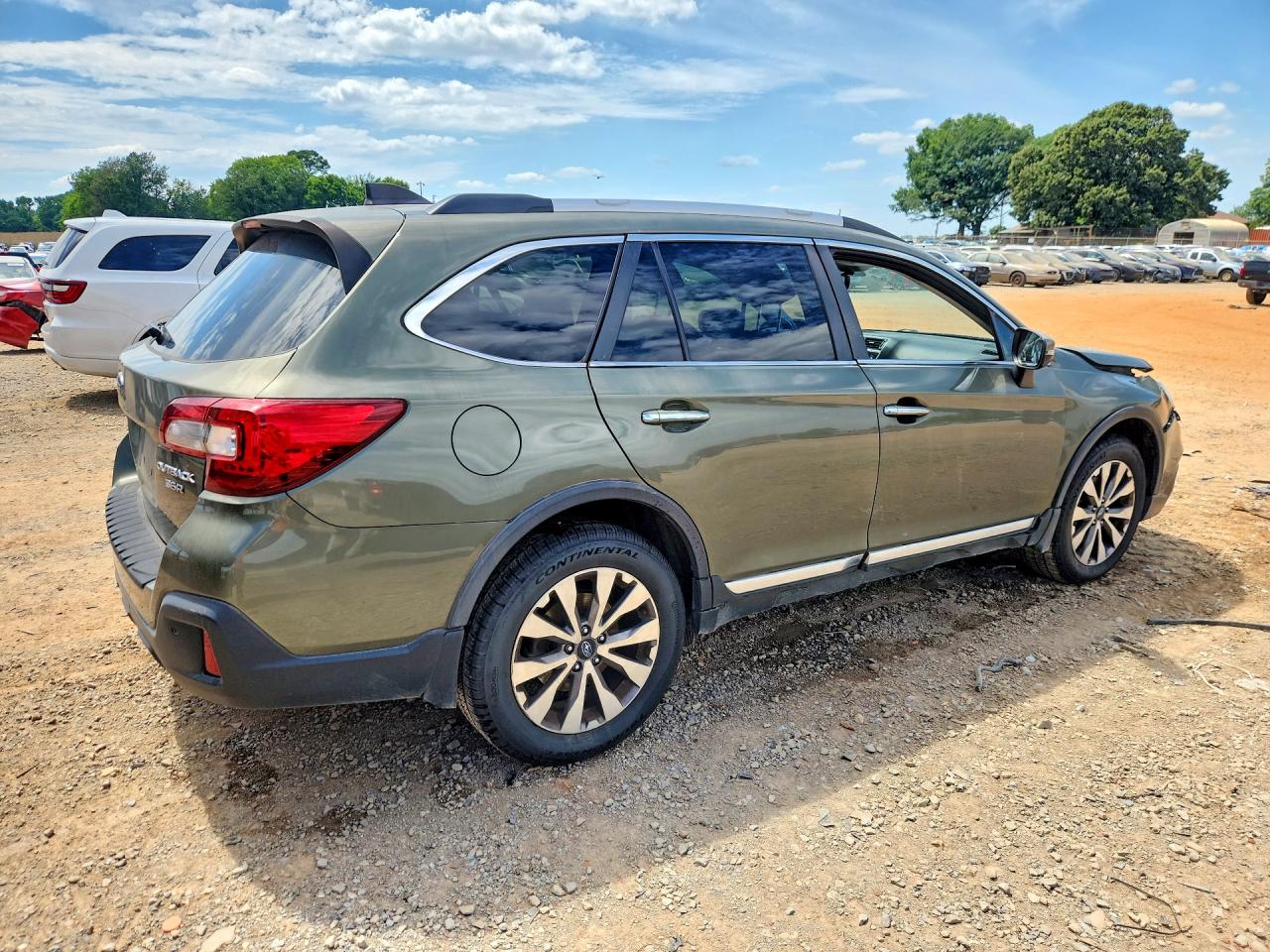 2018 Subaru Outback Touring Зеленый vin: 4S4BSETC0J3231336