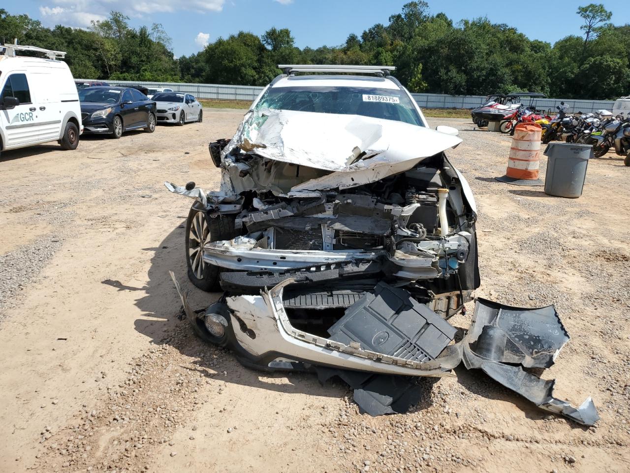 2018 Subaru Outback Touring White vin: 4S4BSETC2J3319692