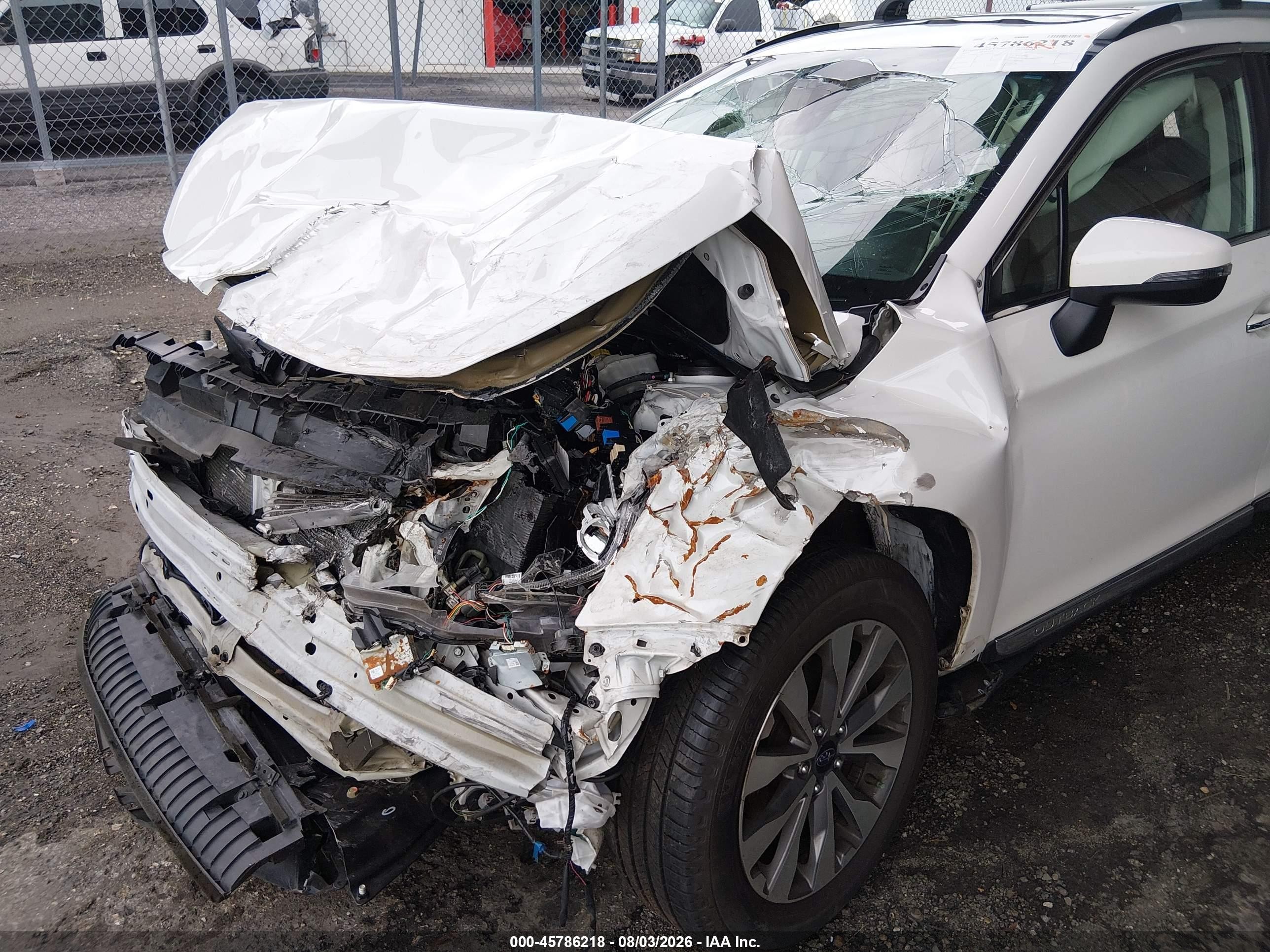 2019 Subaru Outback 3.6r Touring Белый vin: 4S4BSETC3K3287529