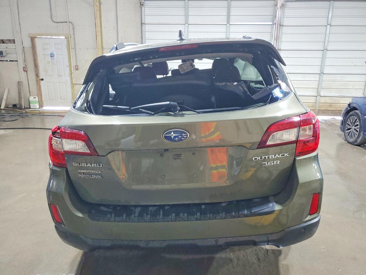 2017 Subaru Outback Touring Green vin: 4S4BSETC6H3356898