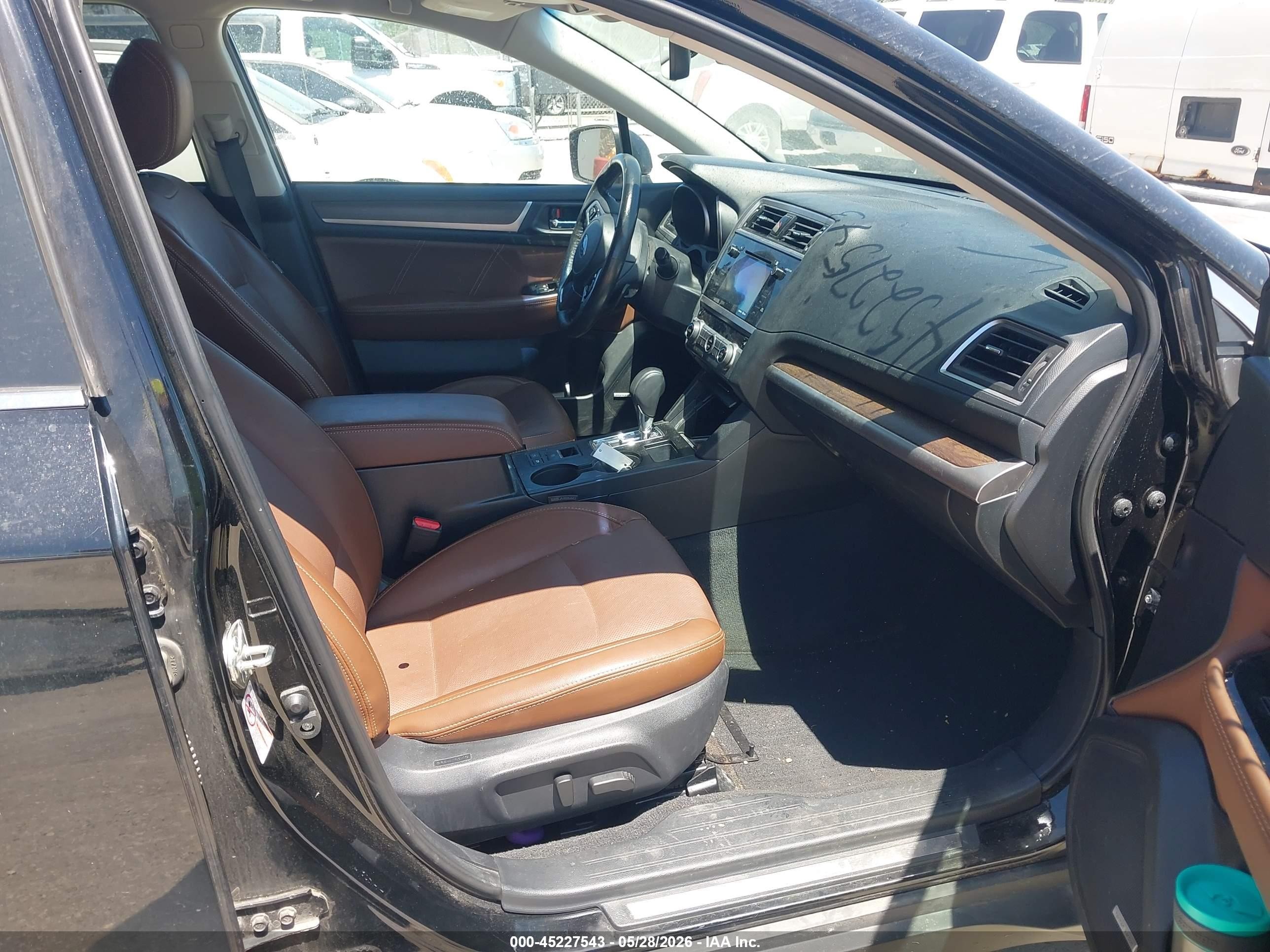 2017 Subaru Outback 3.6r Touring Black vin: 4S4BSETC7H3440129